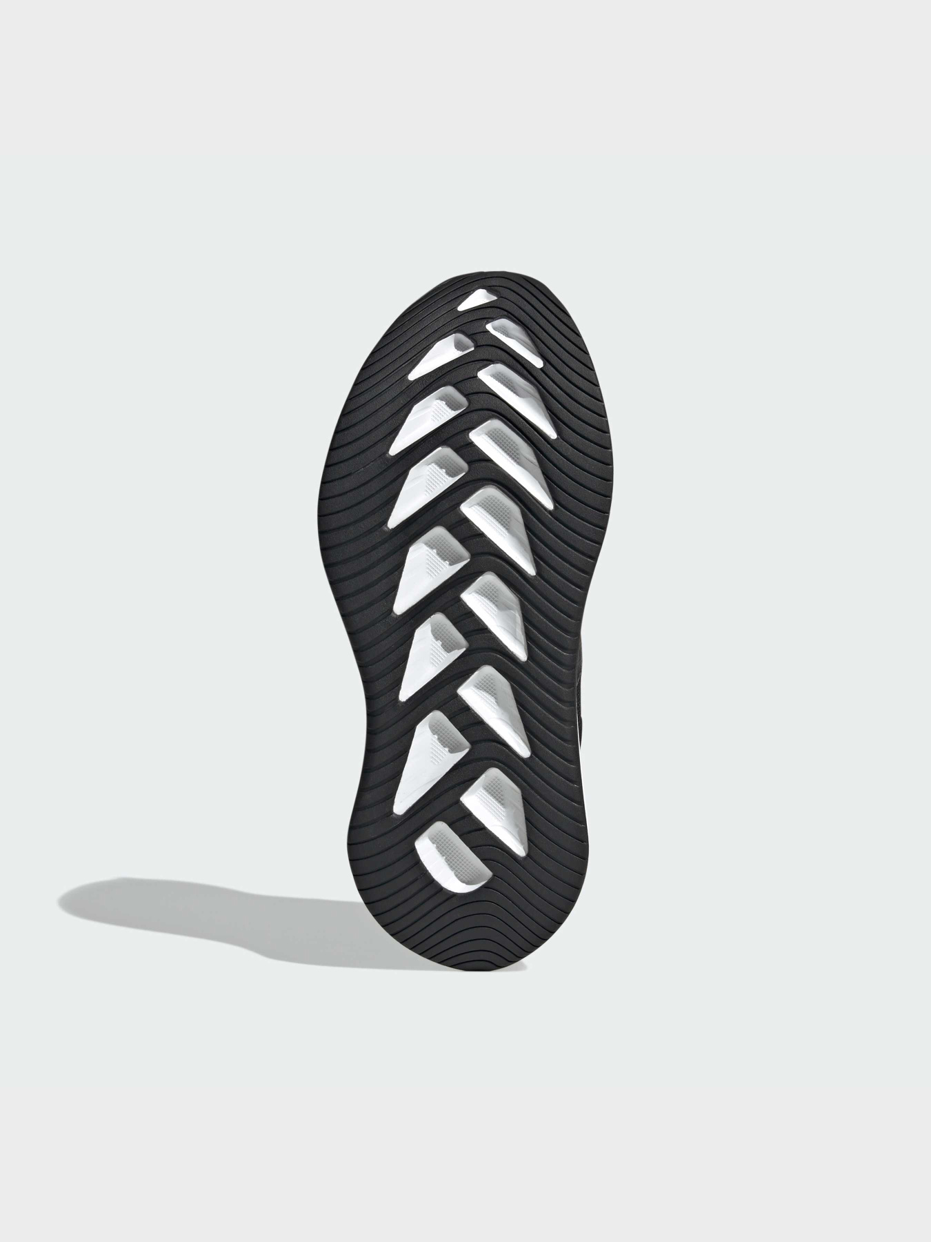 Кроссовки для бега Adidas модель JQ6404 Фото