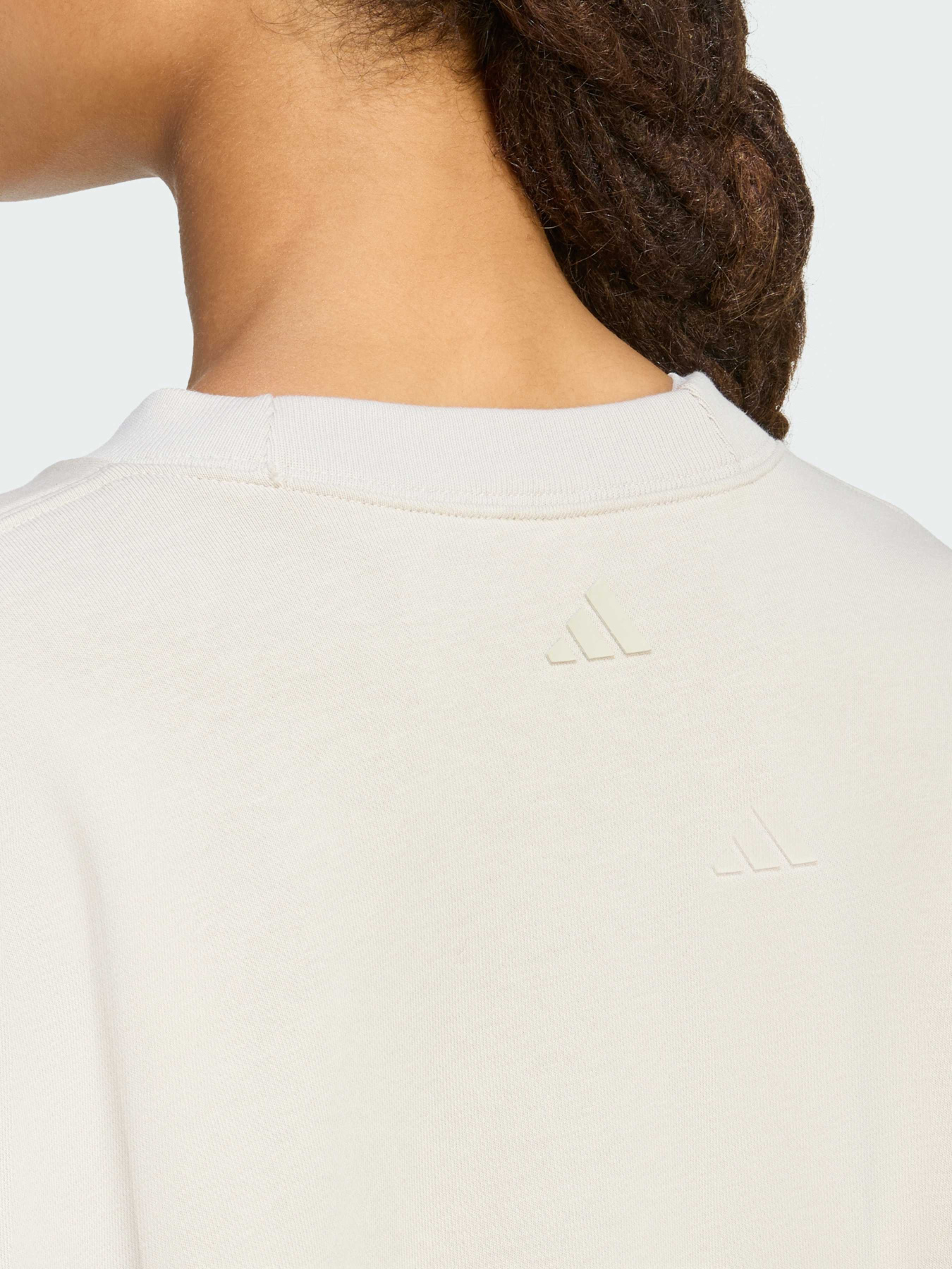 Свитшот Adidas модель JZ0196 Свитшот Adidas модель JZ0196 Фото