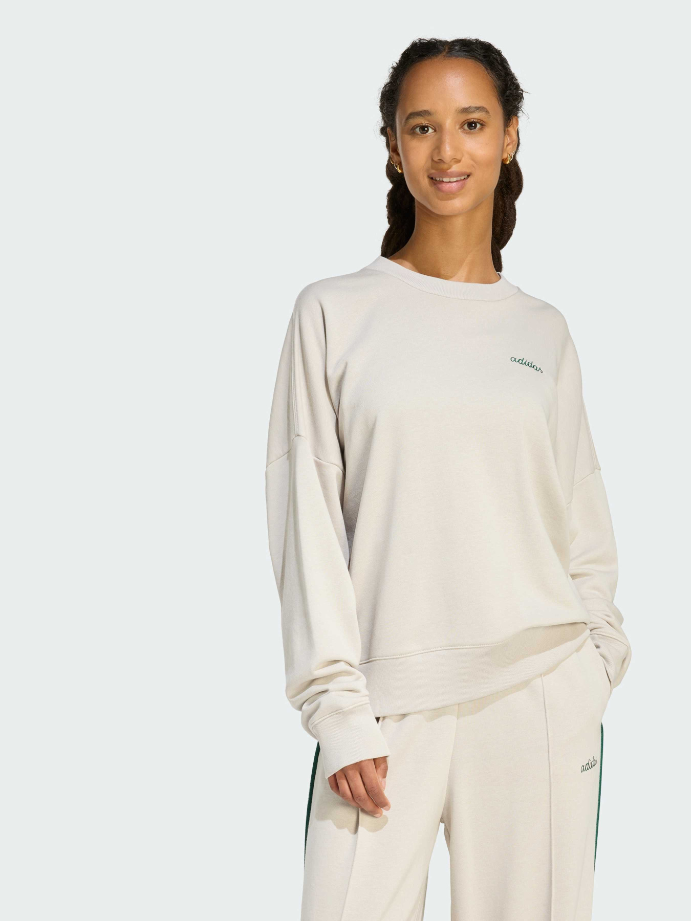 Свитшот Adidas модель JZ0196 Свитшот Adidas модель JZ0196 Фото