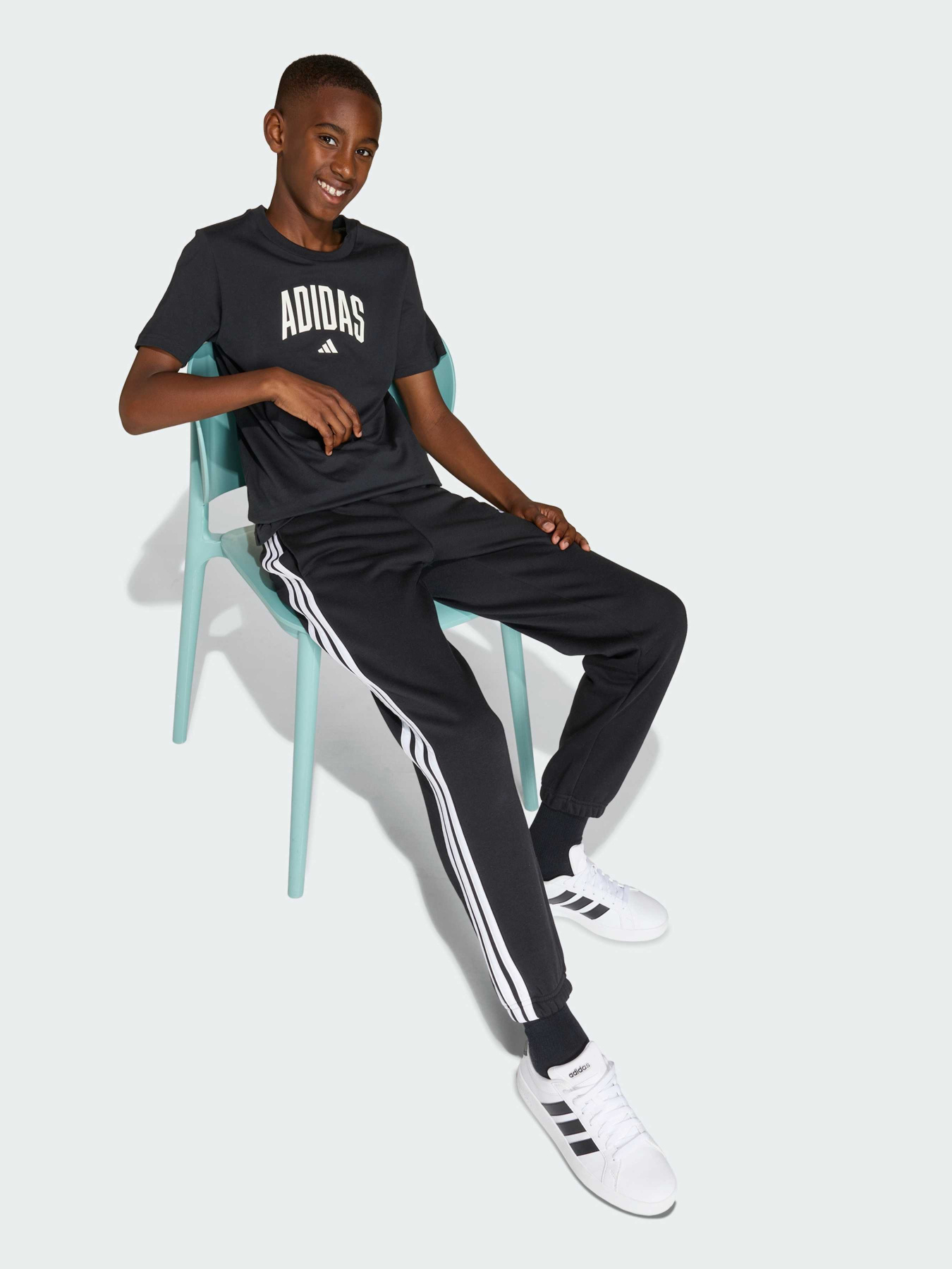 Футболка Adidas модель KE1348 Футболка Adidas модель KE1348 Фото