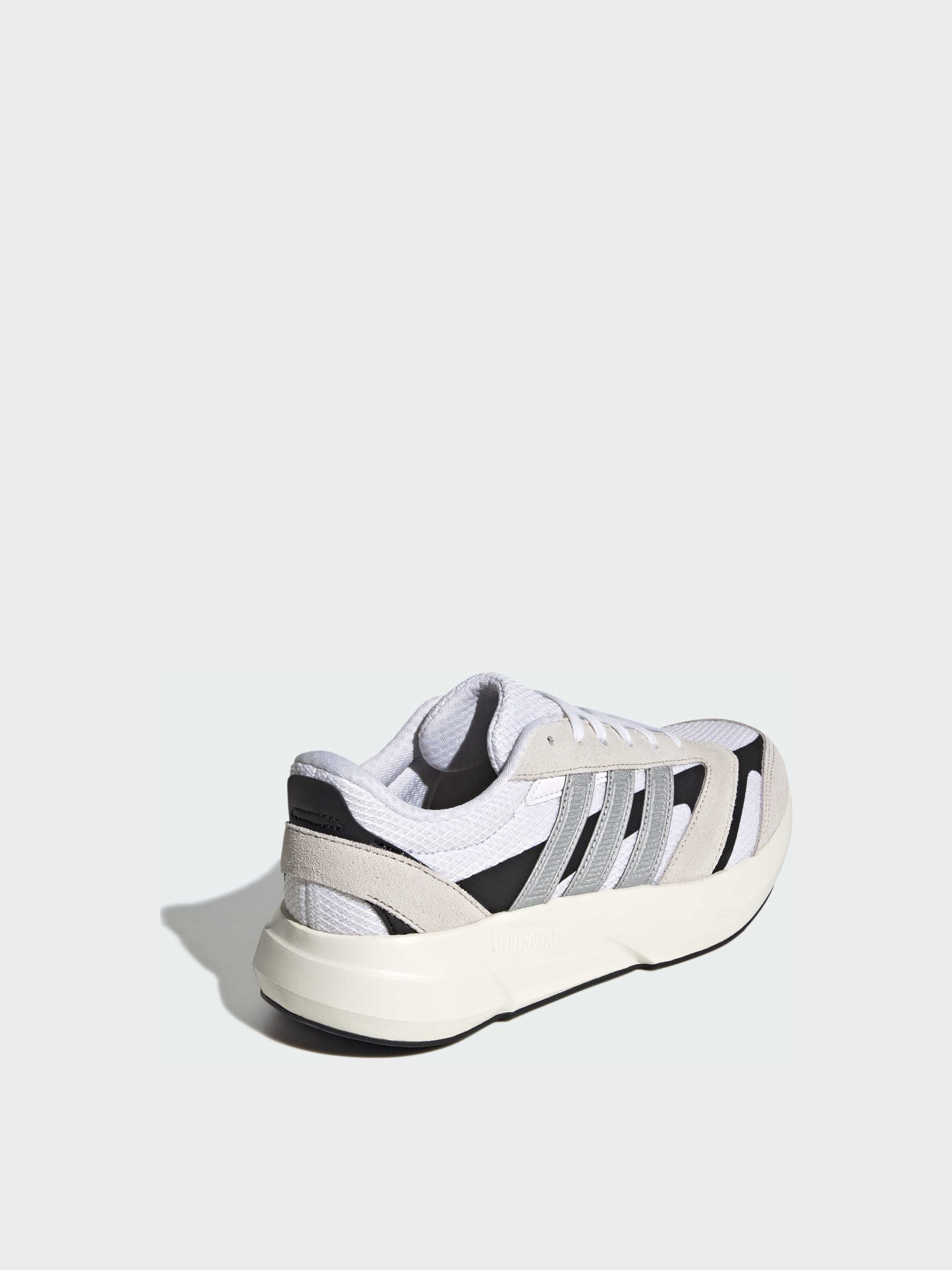 Кроссовки Adidas модель JQ9639 Фото