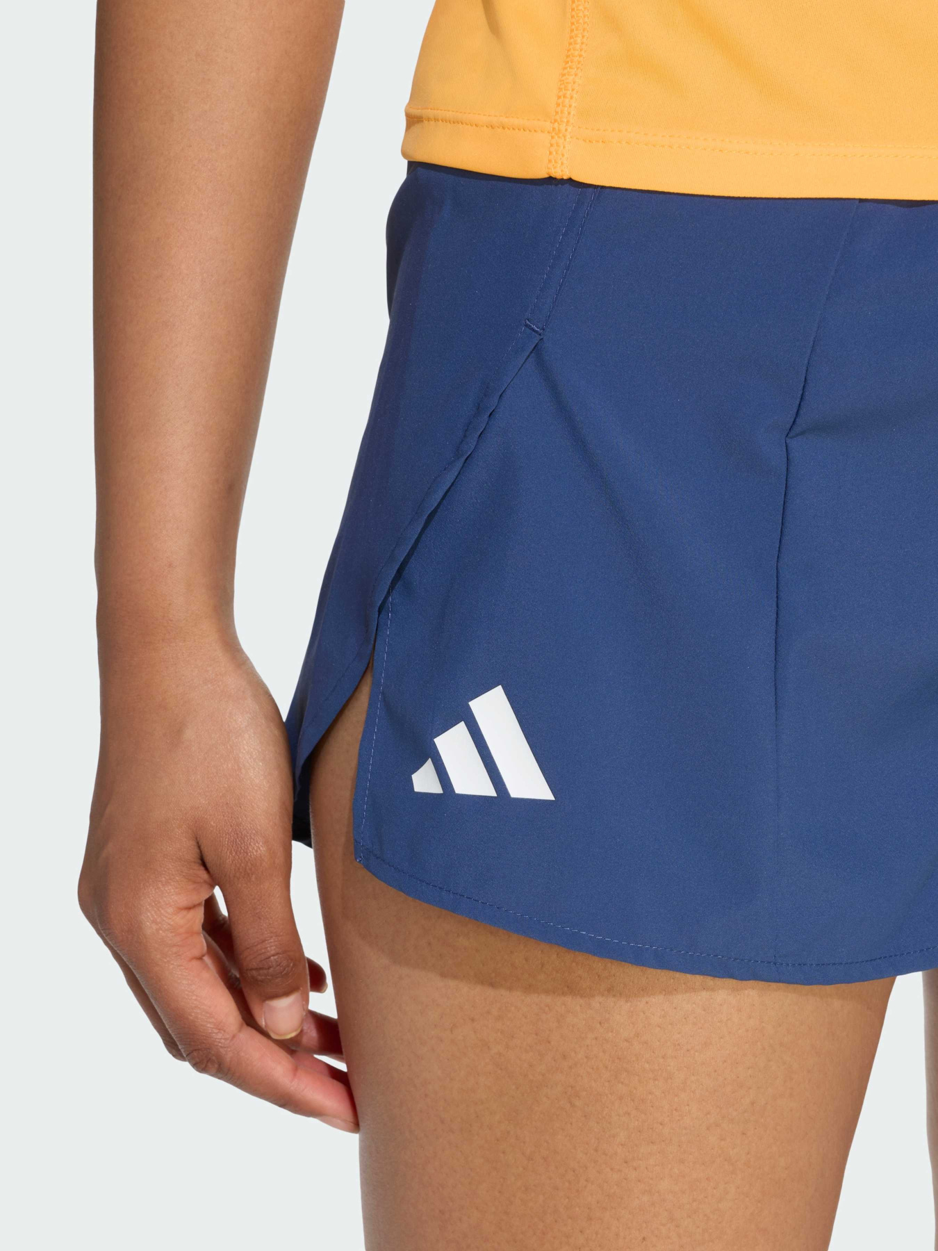 Шорты спортивные Adidas модель KA2944 Фото