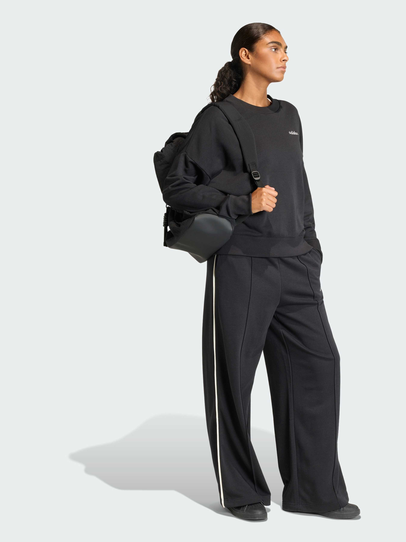 Свитшот Adidas модель KC3995 Свитшот Adidas модель KC3995 Фото