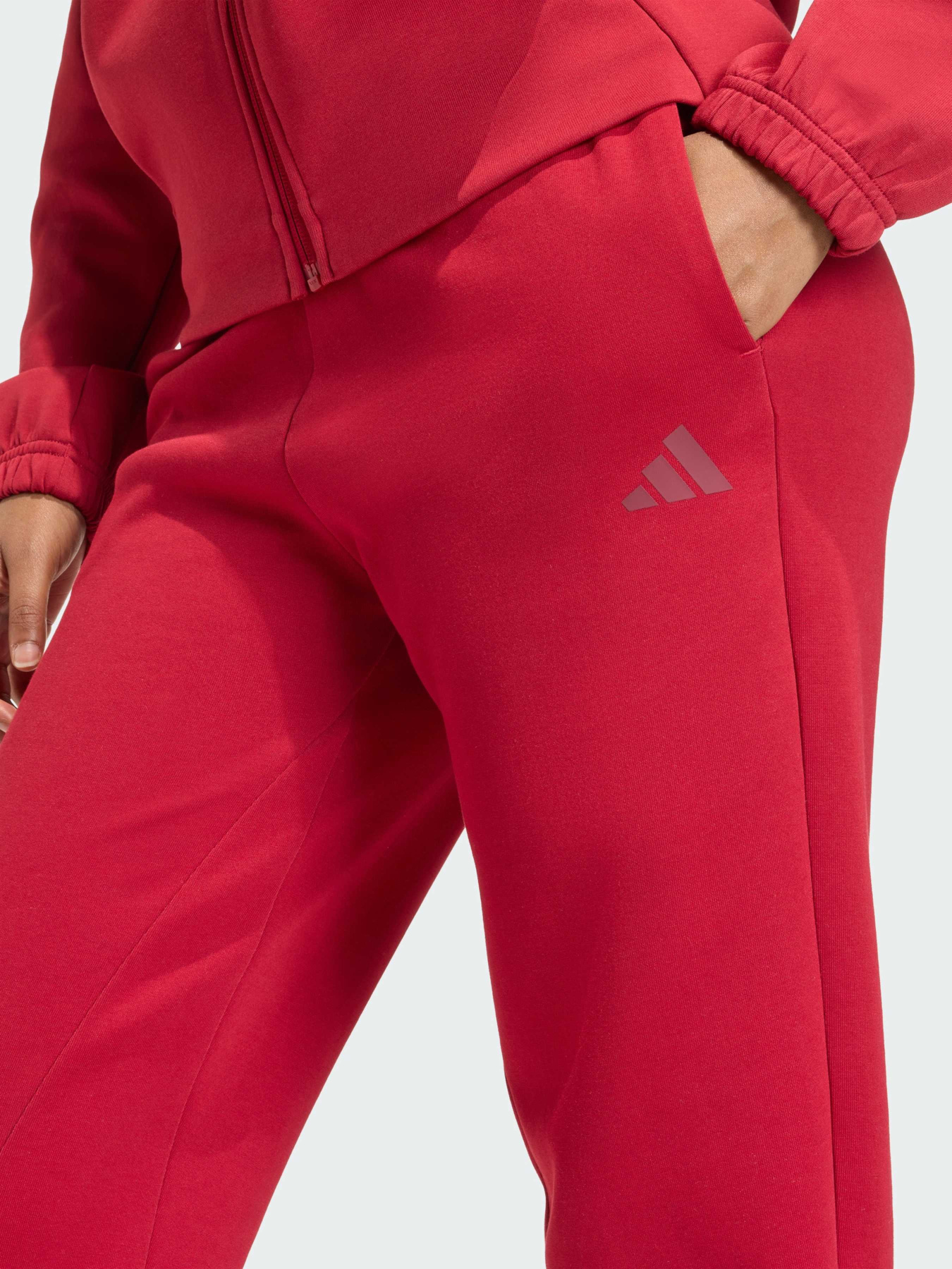 Повсякденні штани Adidas модель KD7716 Повсякденні штани Adidas модель KD7716 Фото