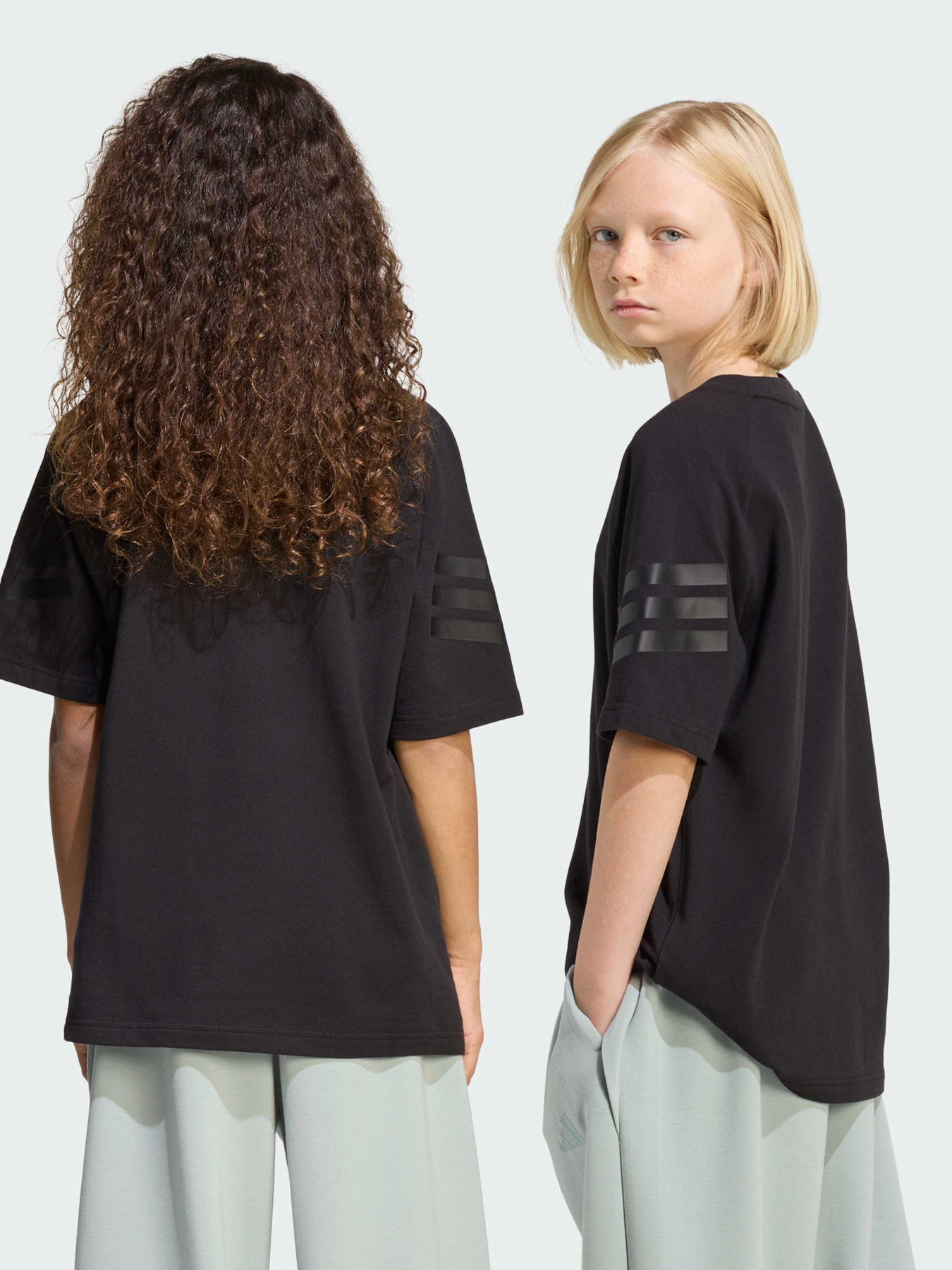 Футболка Adidas Культовые силуэты модель KC1964 Фото