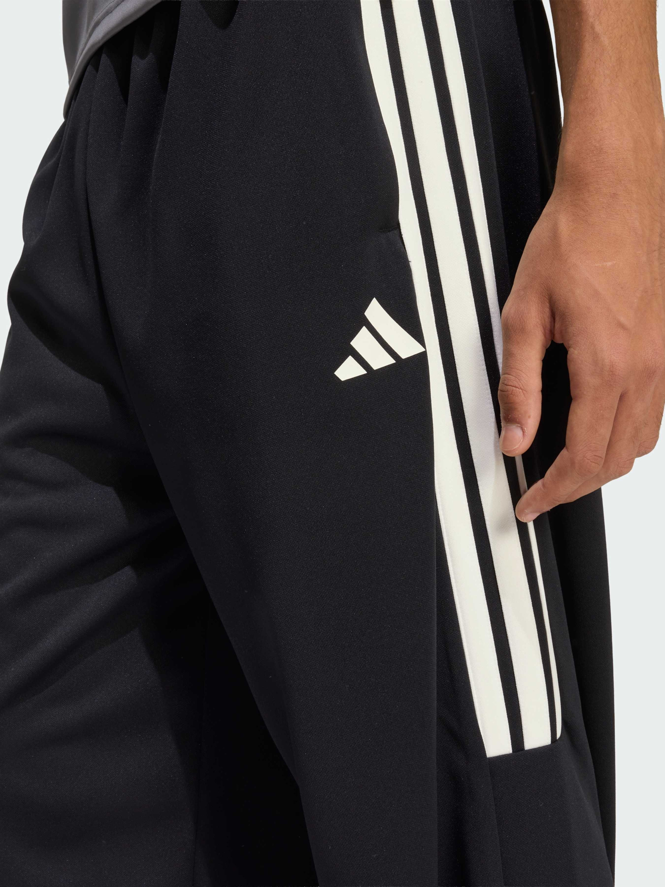 Повседневные штаны Adidas Tiro модель KA9161 Фото