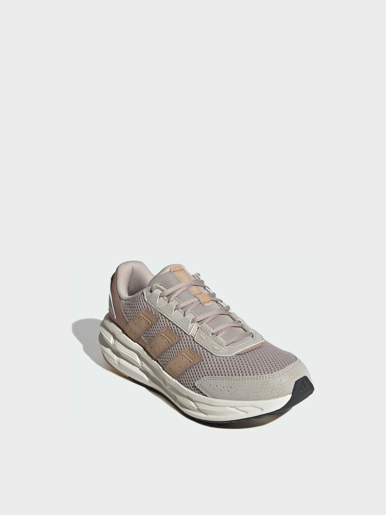 Кроссовки повседневные Adidas модель JQ6081 Фото