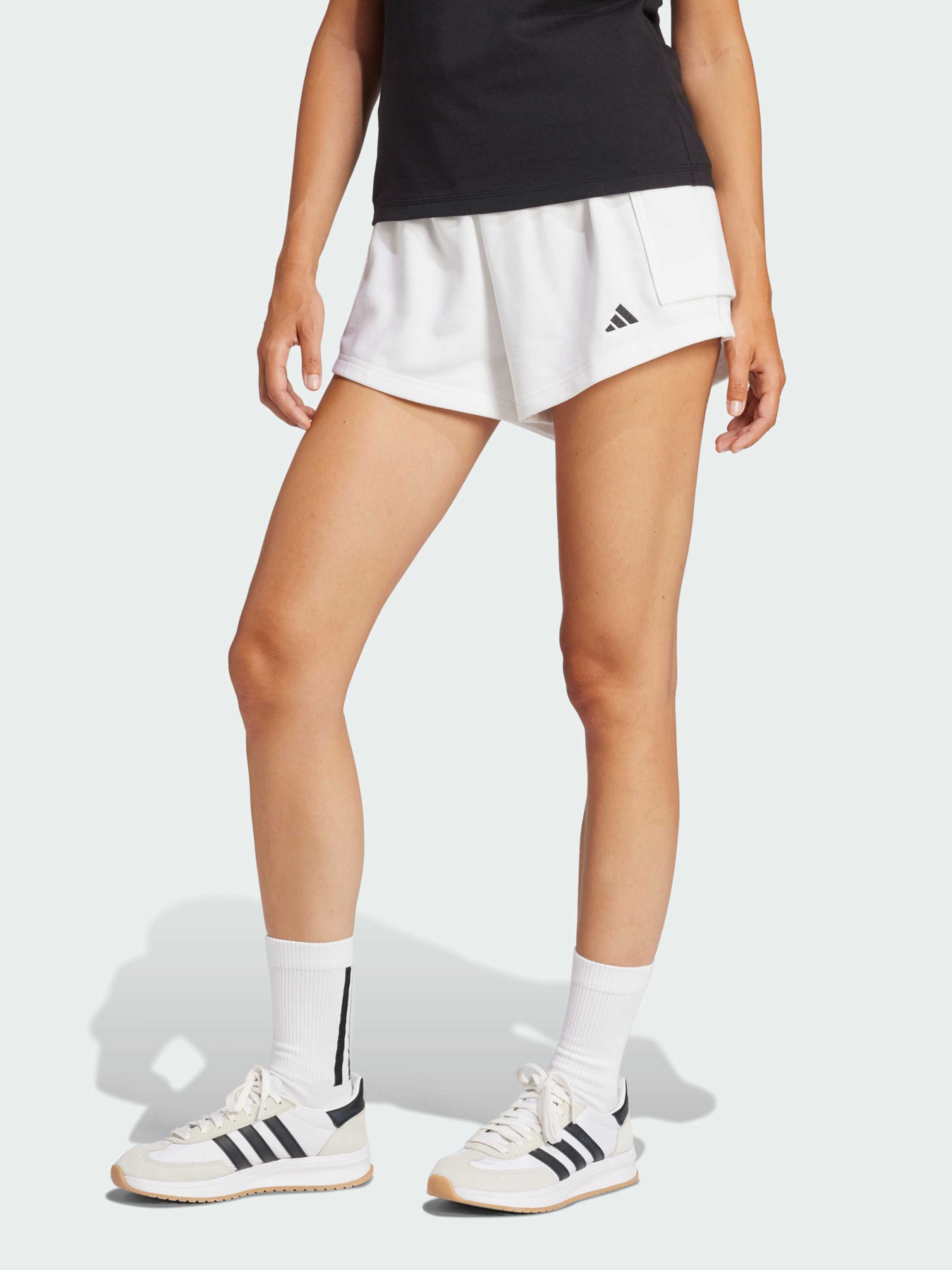 Шорты Adidas модель JD9945 Фото