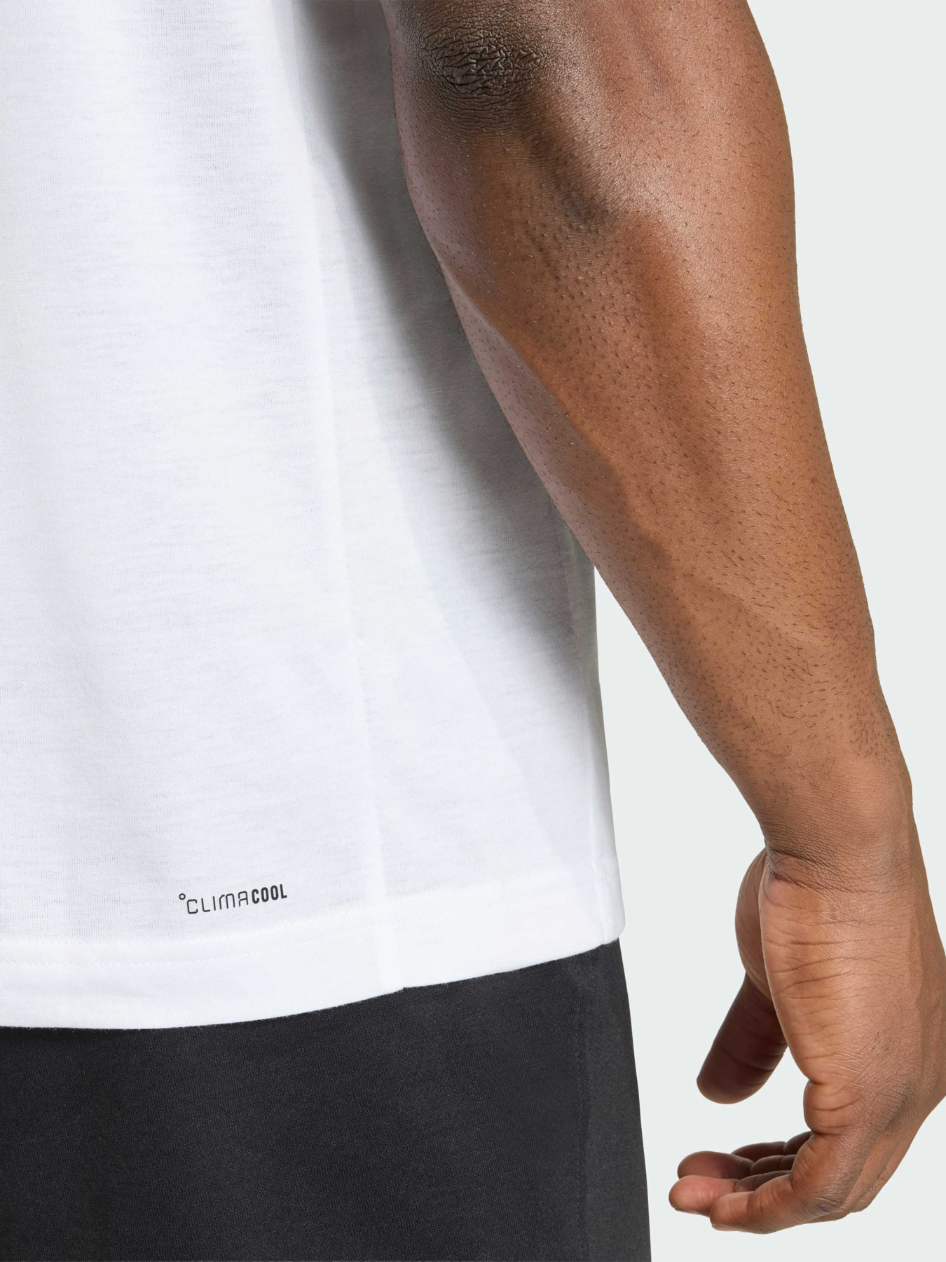 Футболка WORKOUT ESSENTIALS FEELREADY LOGO модель KE0421 Фото