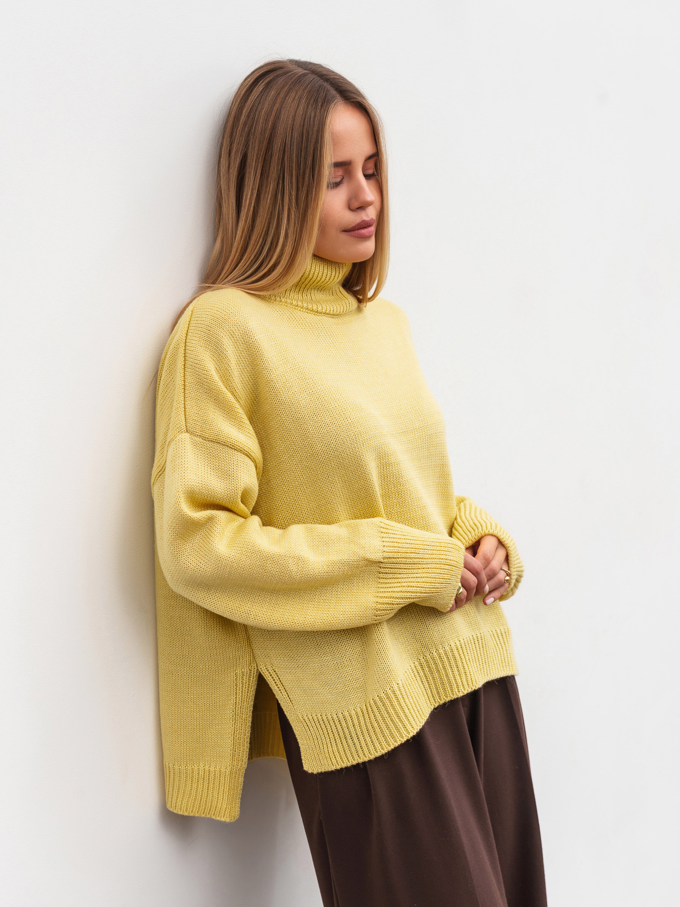 Свитер Англbя модель 399015603021 Фото