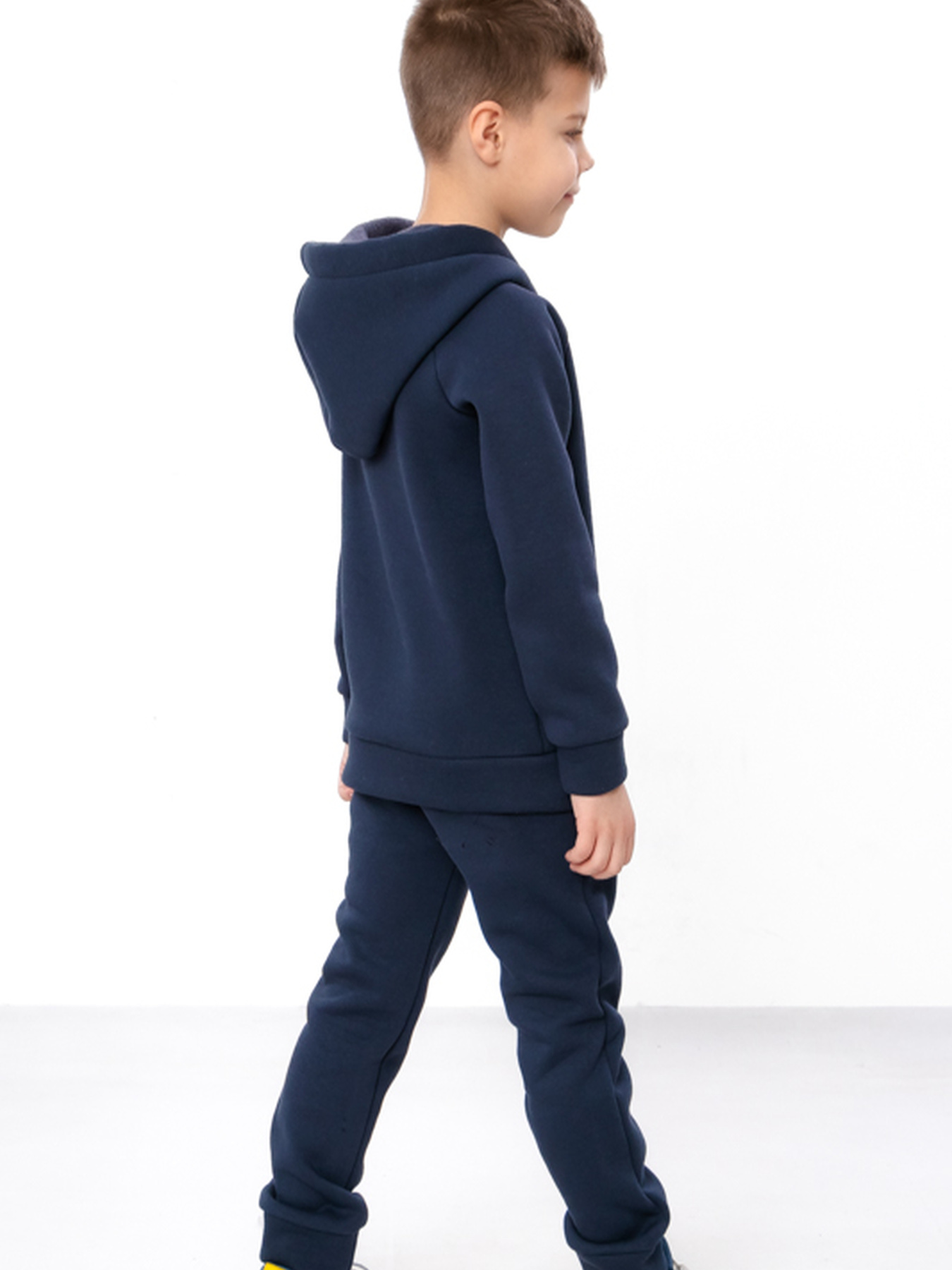 Теплий костюм для хлопчика: худі з написом та однотонні штани, Темно-синій Носи Своє (6314-025-33-4) модель 6314-025-33-4-sinxo-chornij-street Фото