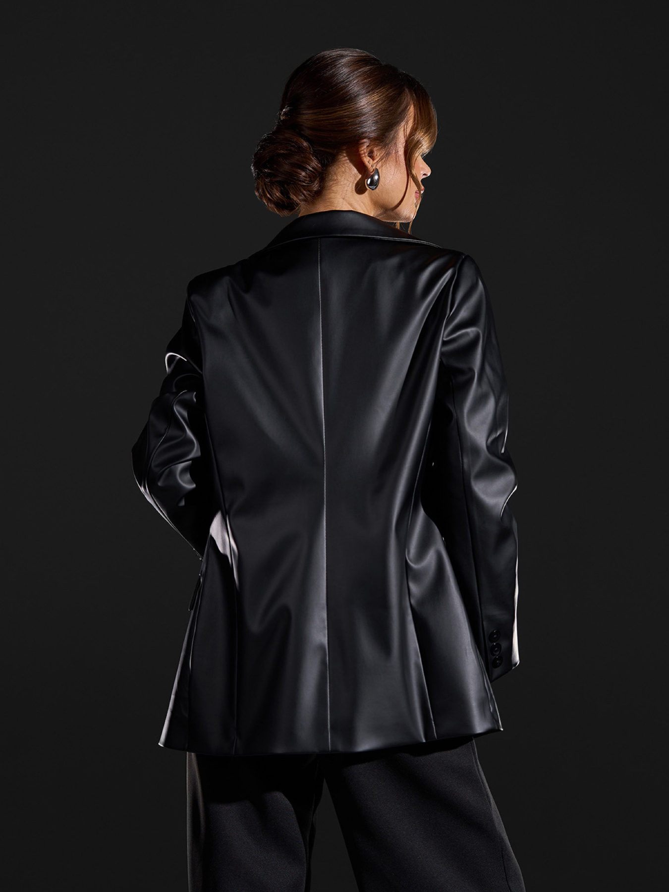 Пиджаки модель 15433_черный Фото