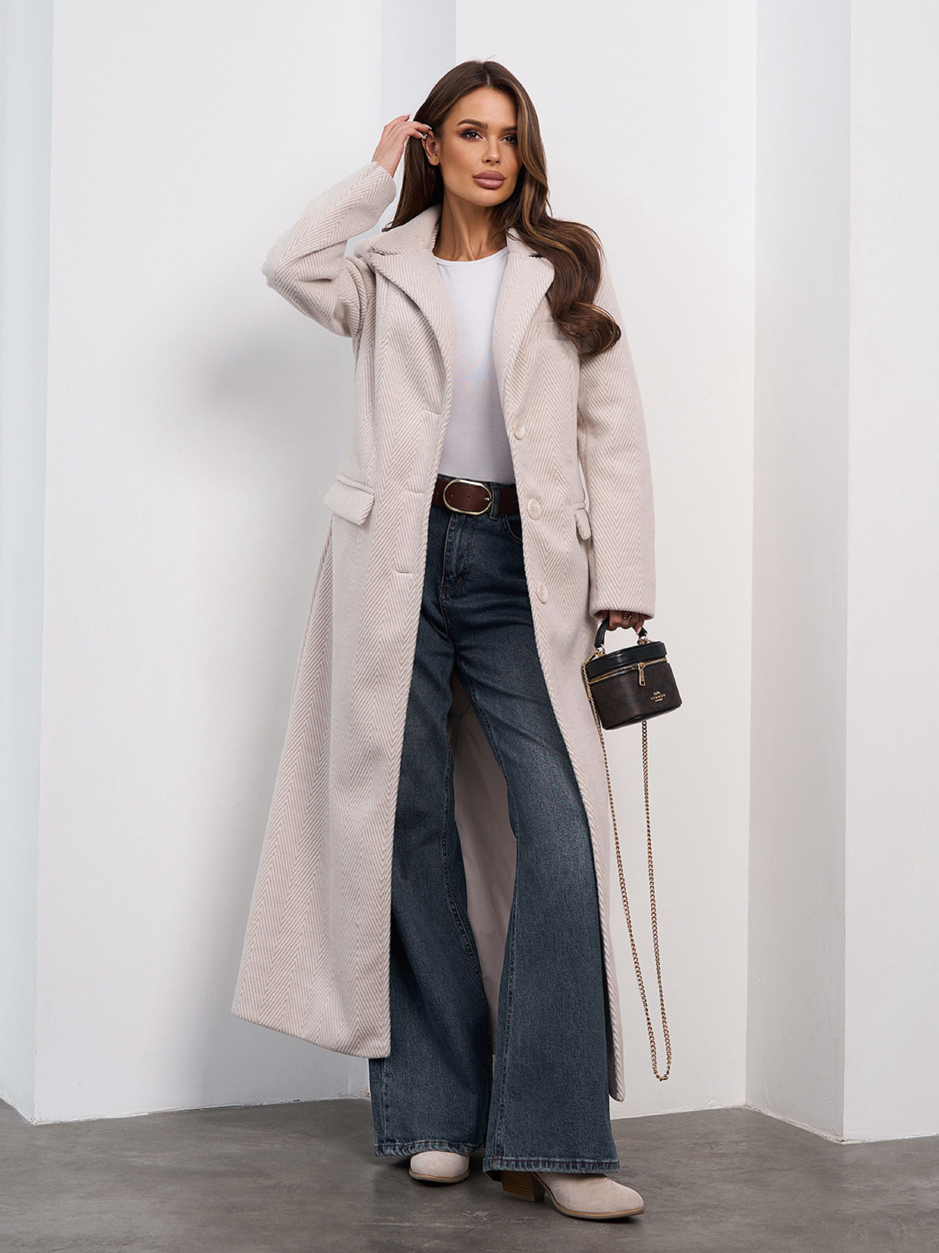 Пальто ISSA Plus модель 15472_светло-бежевый Пальто ISSA Plus модель 15472_светло-бежевый Фото