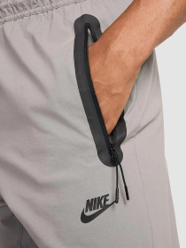 Повседневные штаны NIKE Tech Woven Grey модель HM8241-014 Фото