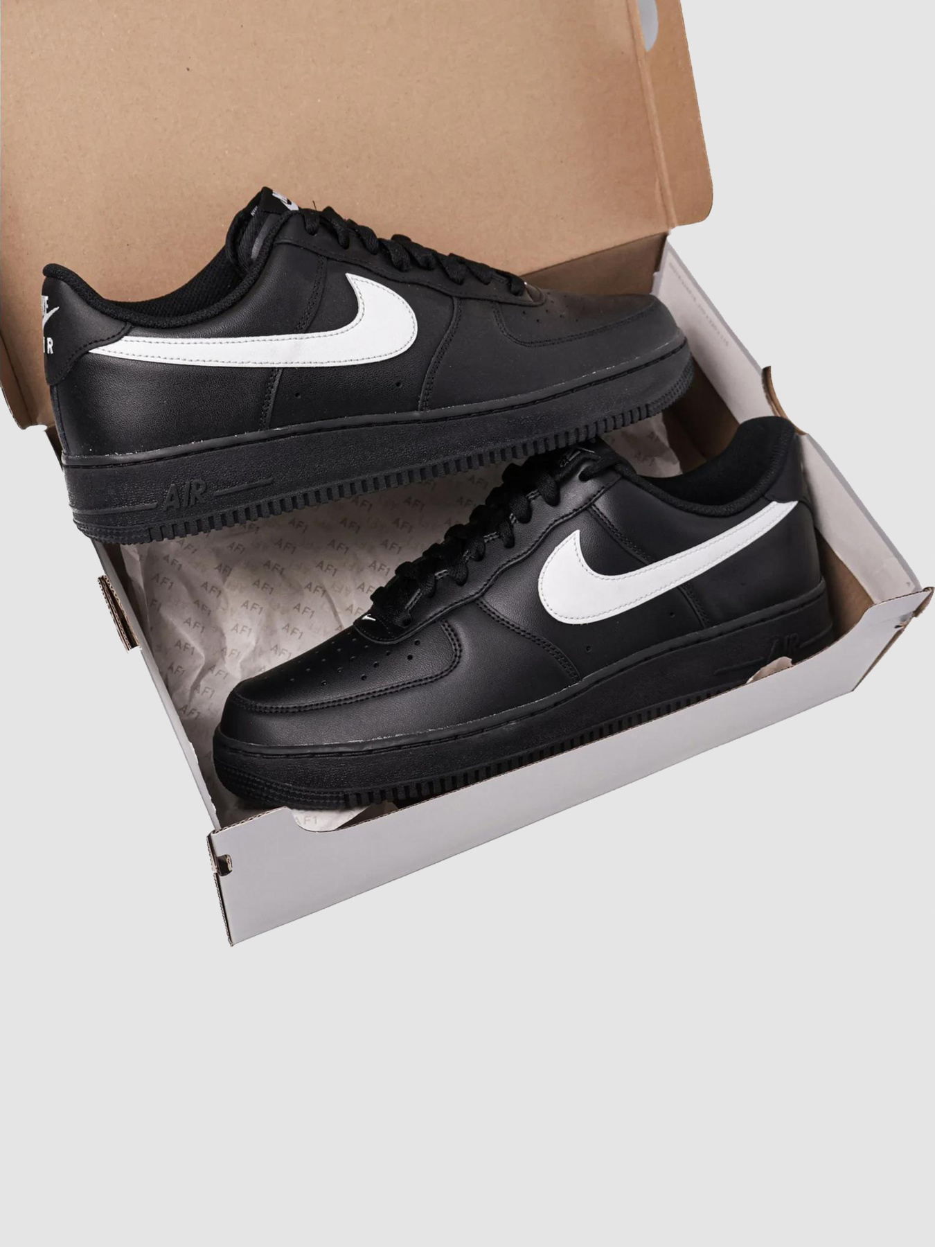 Кроссовки мужские Nike Air Force 1 Low '07 Black White (FZ0627-010) модель FZ0627-010 Фото