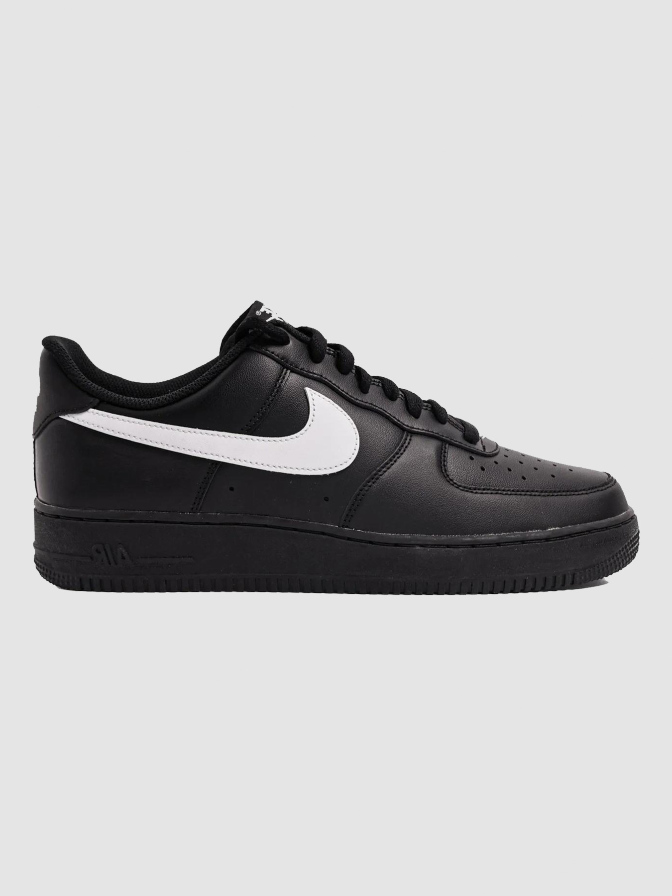 Кроссовки мужские Nike Air Force 1 Low '07 Black White (FZ0627-010) модель FZ0627-010 Фото
