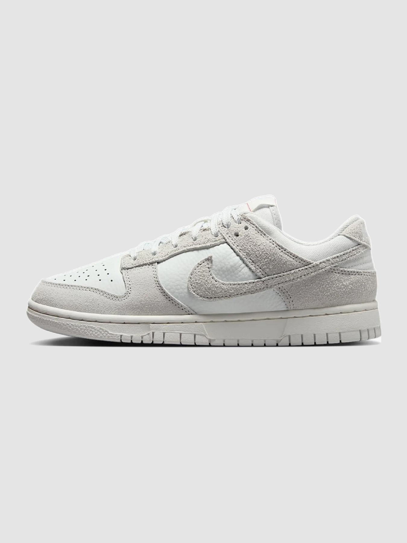 Кросівки жіночі Nike Dunk Low Grey (HJ5777-100) модель HJ5777-100 Фото