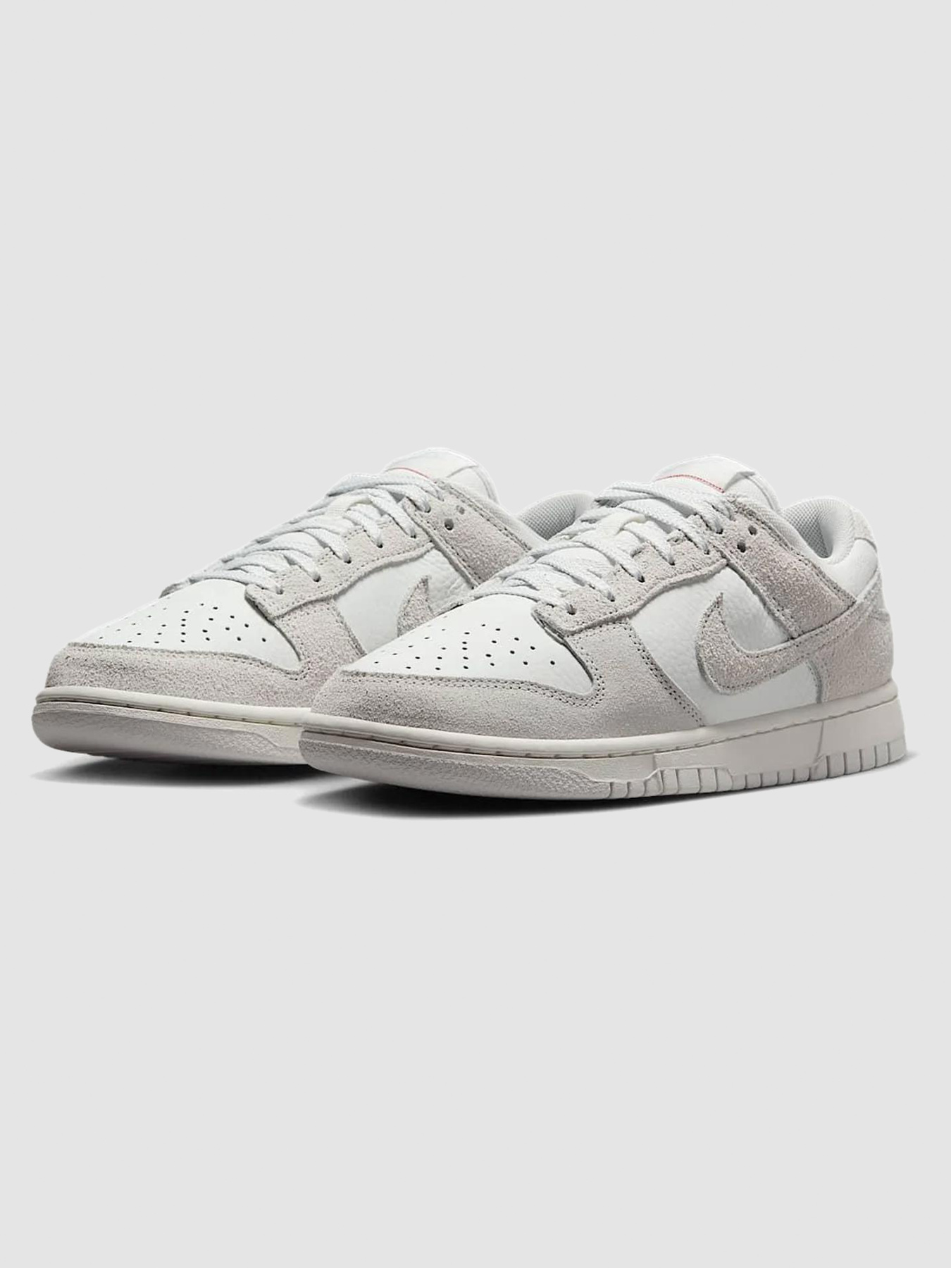 Кросівки повсякденні NIKE Dunk Low модель HJ5777-100 Фото