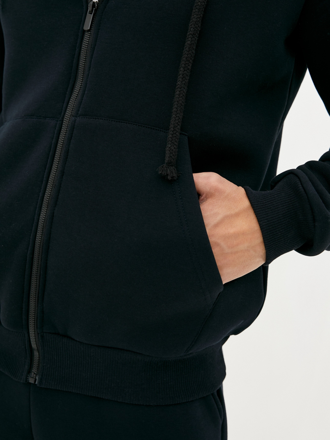 Кофта спортивная Роза модель 210548 Фото