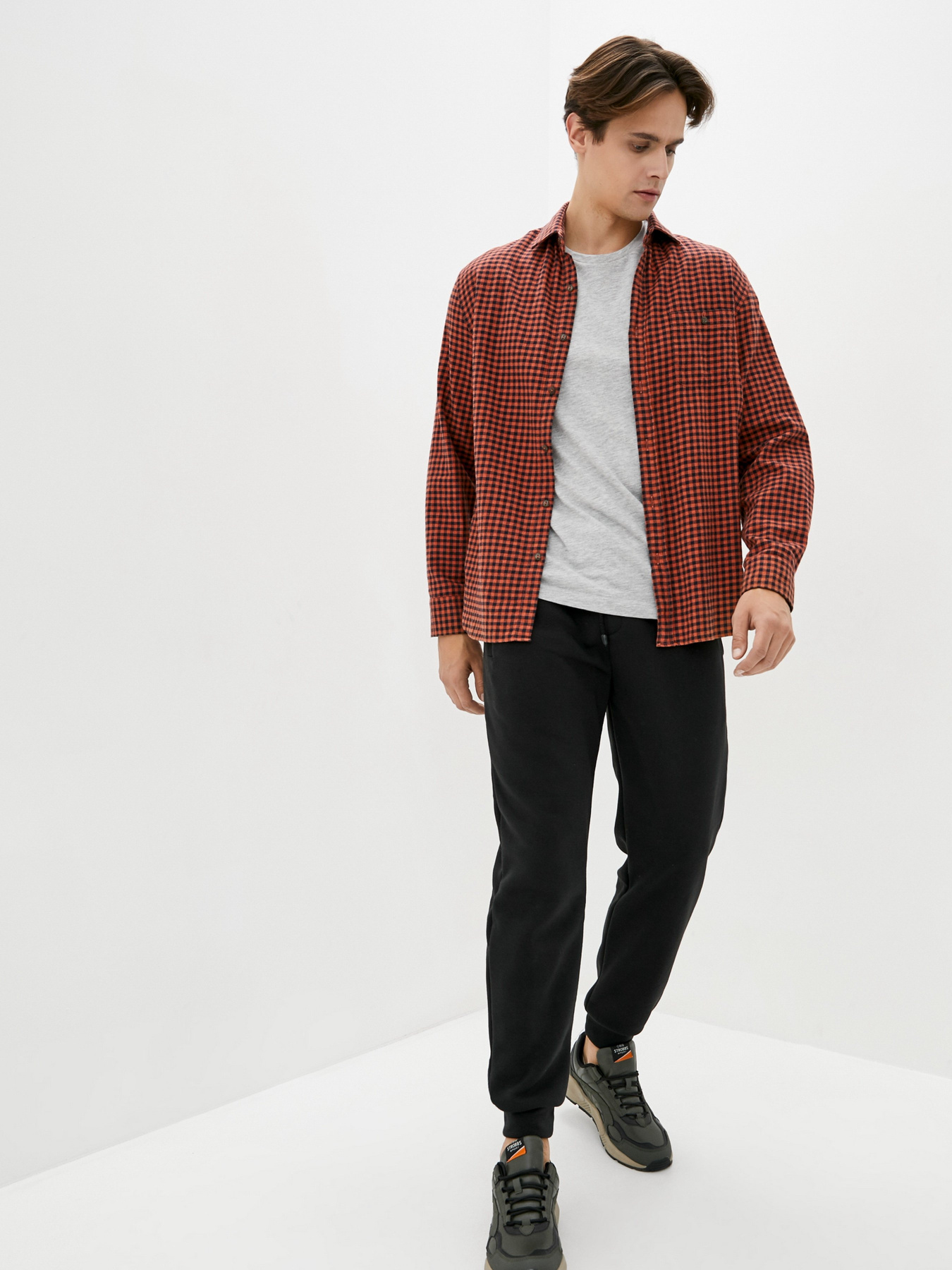 Спортивні штани ISSA Plus модель GN-402_black Фото