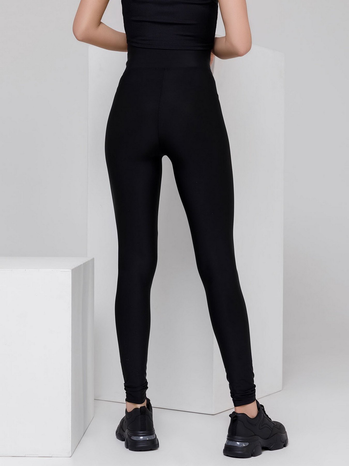 Спортивные леггинсы ISSA Plus модель 999_black Спортивные леггинсы ISSA Plus модель 999_black Фото