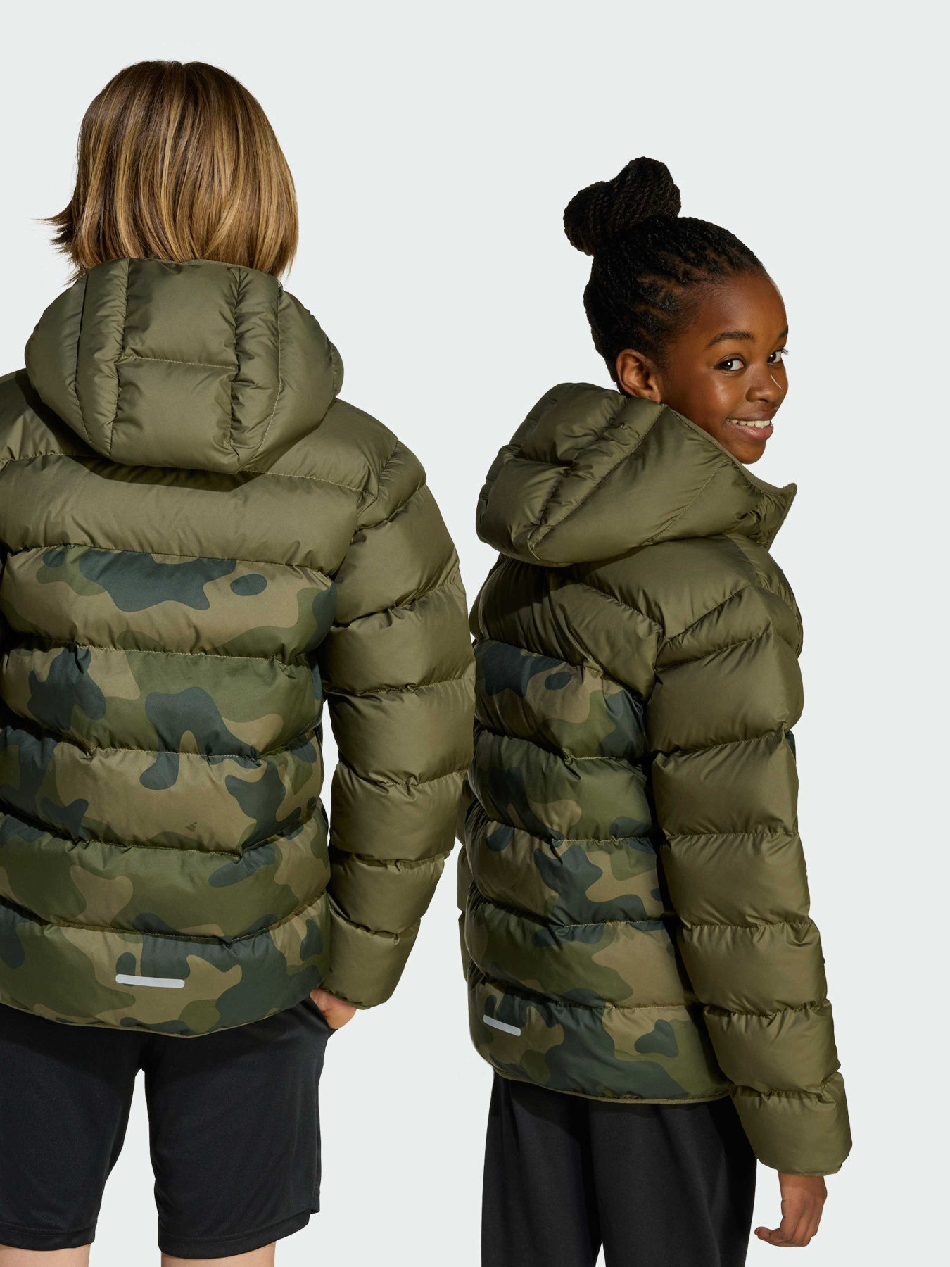 Демисезонная куртка Adidas модель JL7398 Фото