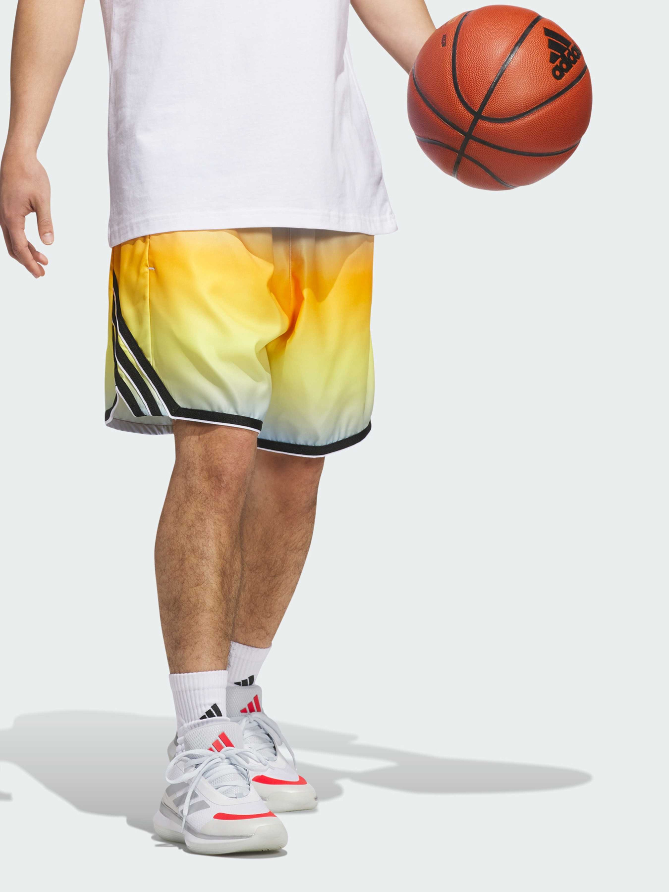 Шорты спортивные Adidas модель JM6836 Шорты спортивные Adidas модель JM6836 Фото