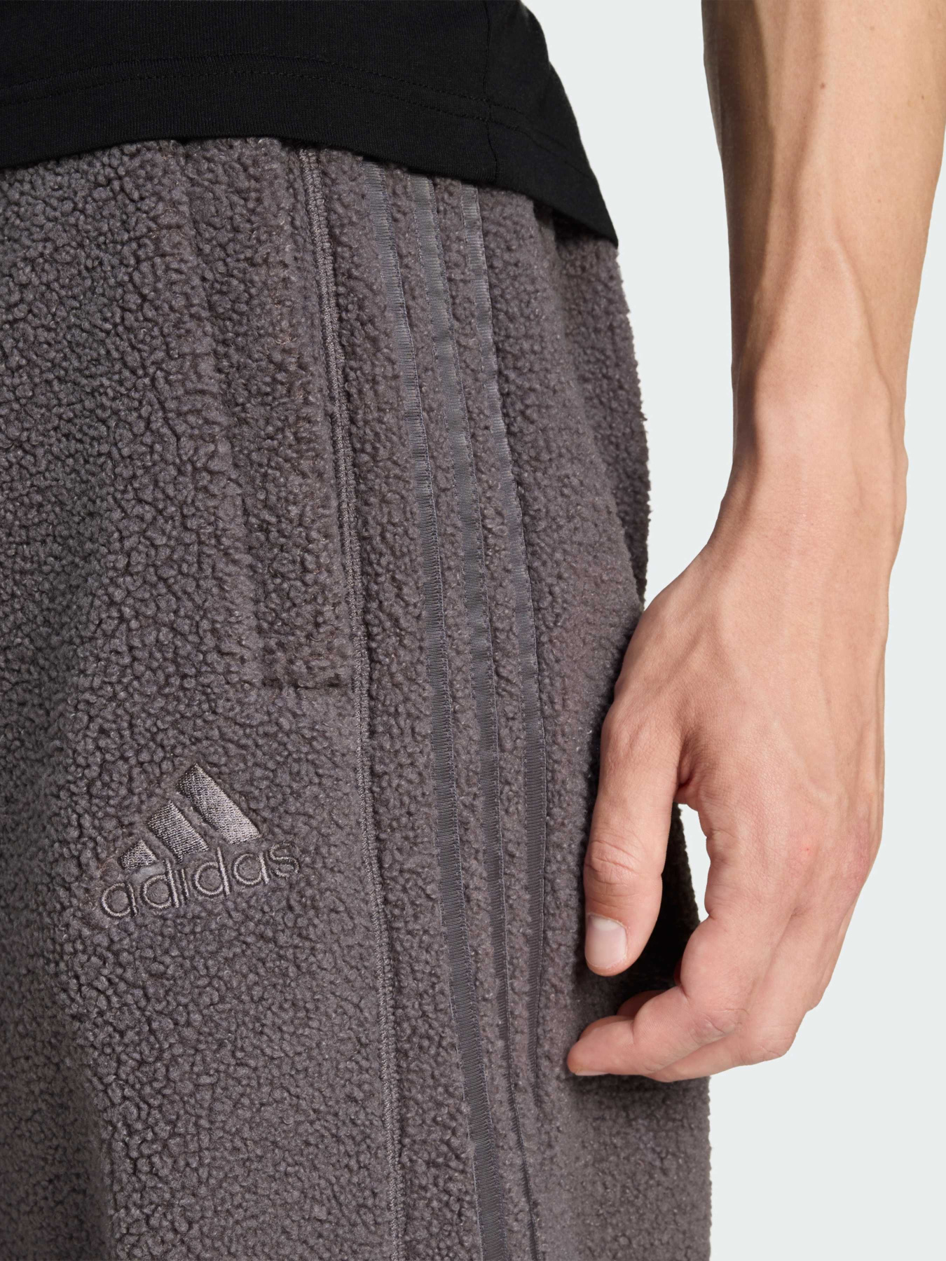 Повсякденні штани Adidas модель KR7613 Повсякденні штани Adidas модель KR7613 Фото