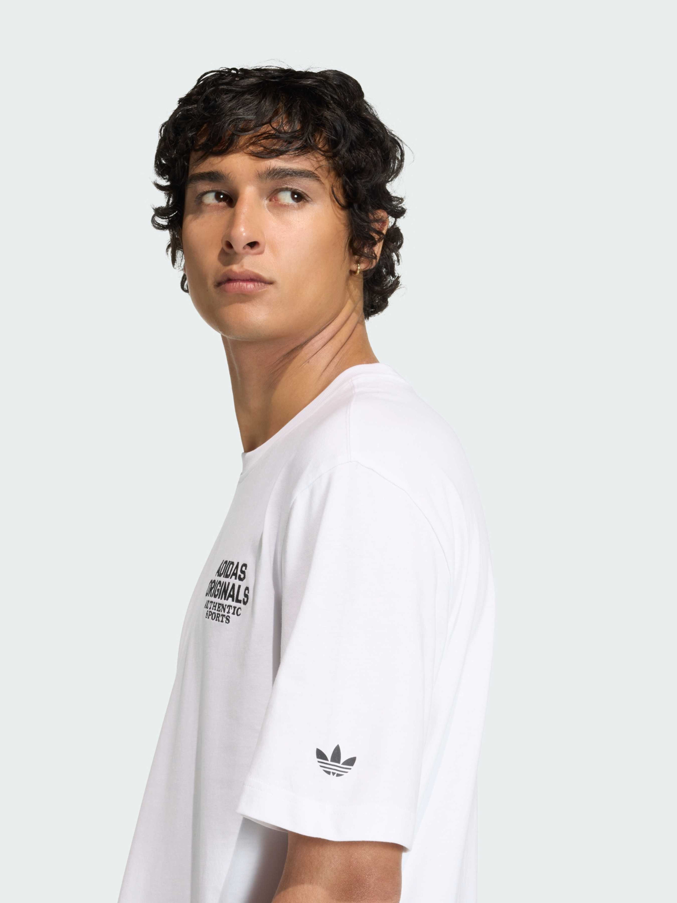 Футболка Adidas Graphics модель KE2252 Фото