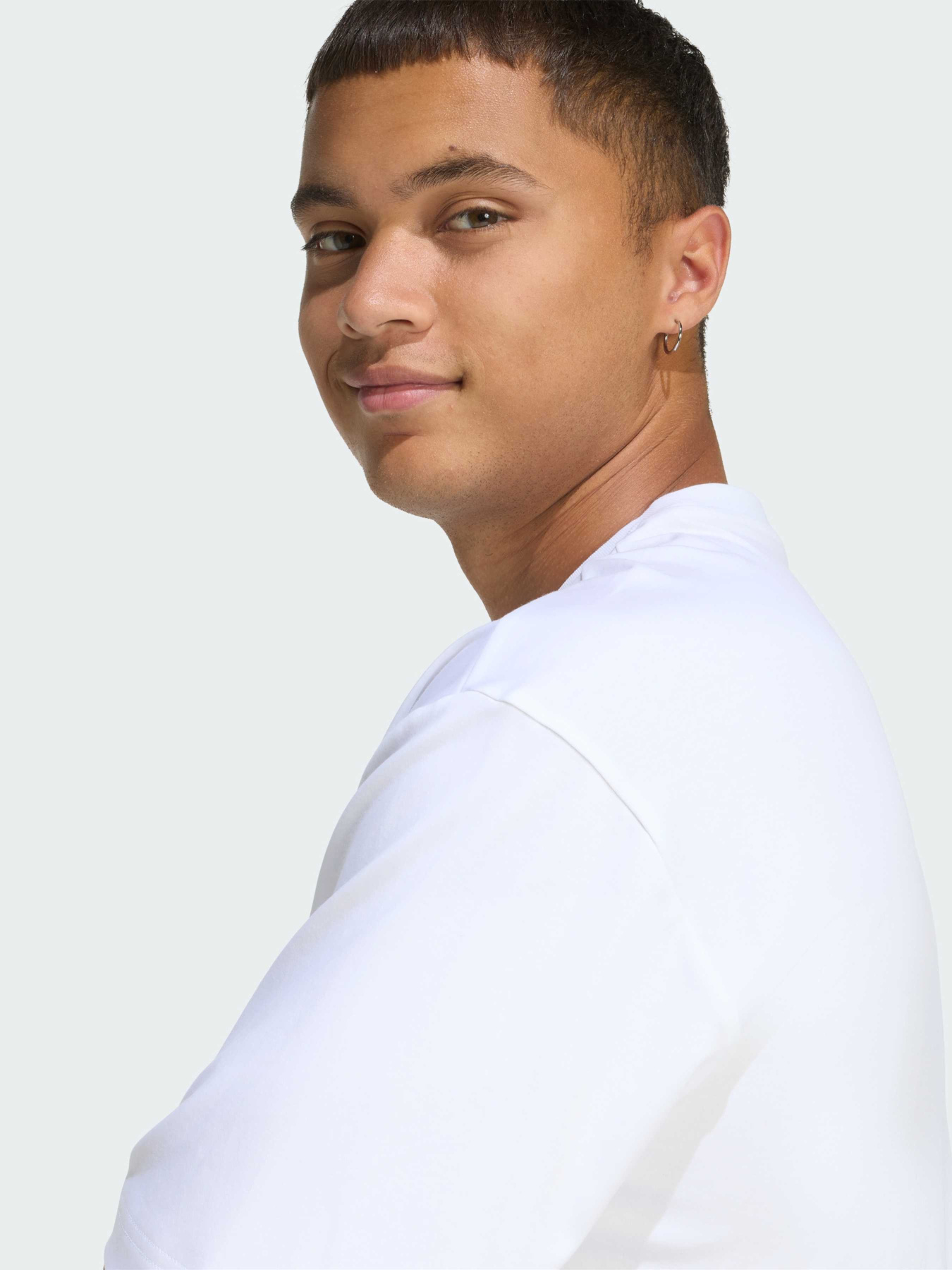 Футболка Adidas модель KC1050 Фото