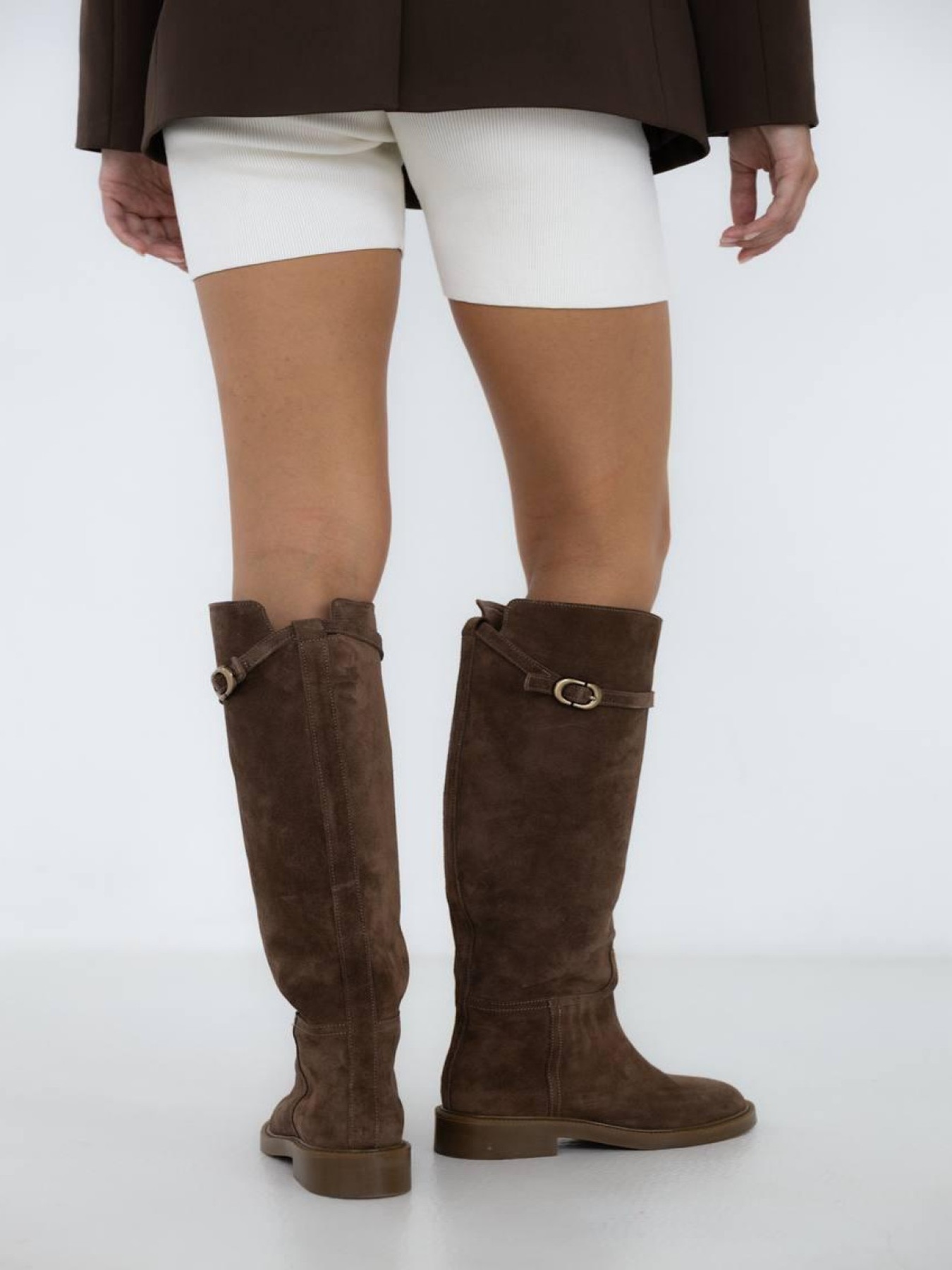 Сапог-труба из натуральной замши с ремешком на меху Тофи (621/Соната) модель P_232591-S36_232607 Фото