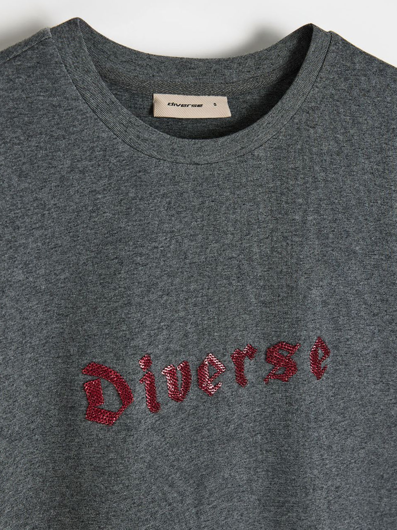 Футболка DIVERSE Ladrix модель 10048322 Фото