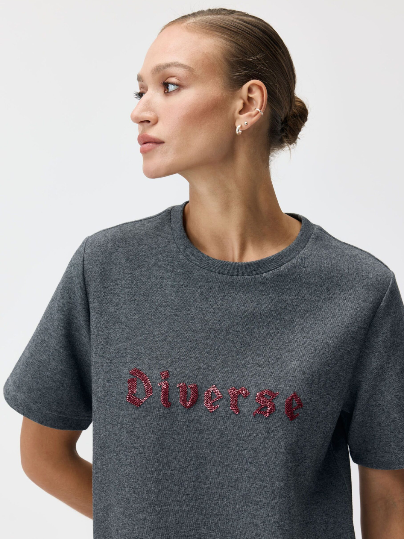 Футболка DIVERSE Ladrix модель 10048322 Фото
