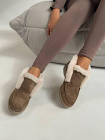 Высокие замшевые лоферы с опушкой и подкладом из овчины дерево (157/хилари2) модель P_205540-S36_245683 Фото