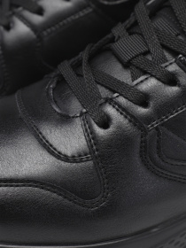 Кросівки чоловічі  колір чорний ЦБ-00275539 модель ЦБ-00275539 Фото