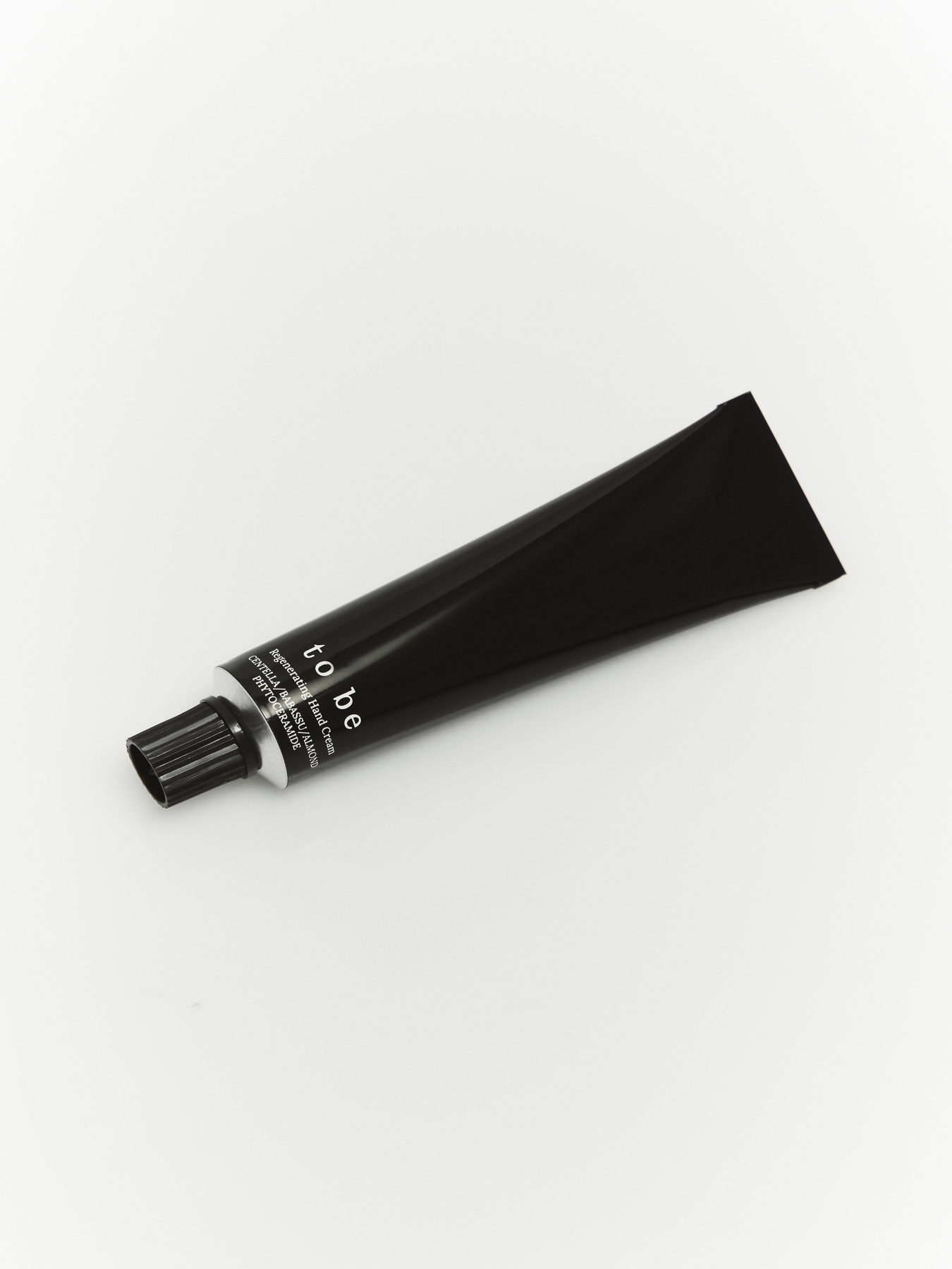 Регенерирующий крем для рук с фитокерамидами и центеллой азиатской модель rhc30_tobe Регенерирующий крем для рук с фитокерамидами и центеллой азиатской модель rhc30_tobe Фото