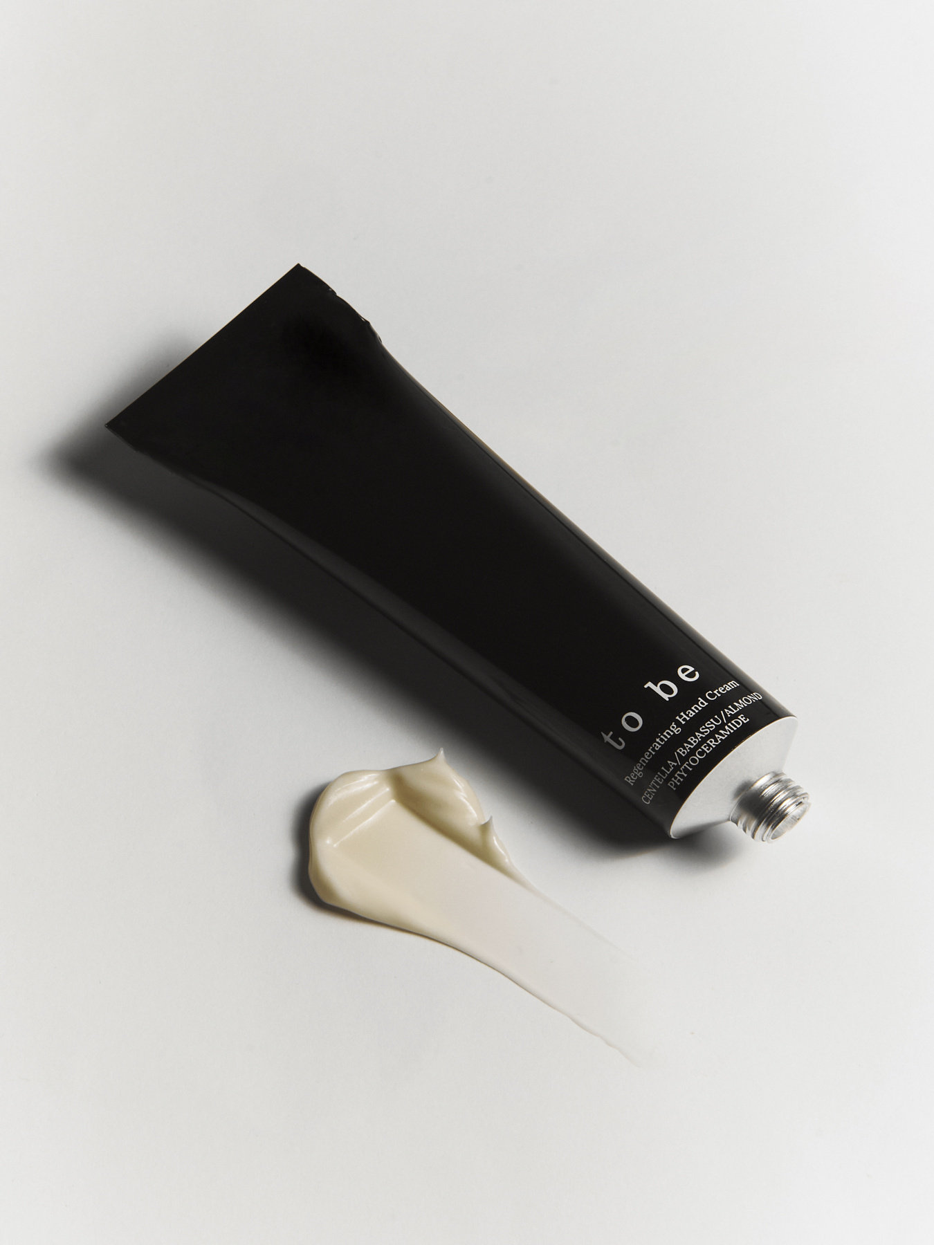 Регенеруючий крем для рук з фітоцерамідами та центеллою азіатською To be модель rhc30_tobe Регенеруючий крем для рук з фітоцерамідами та центеллою азіатською To be модель rhc30_tobe Фото