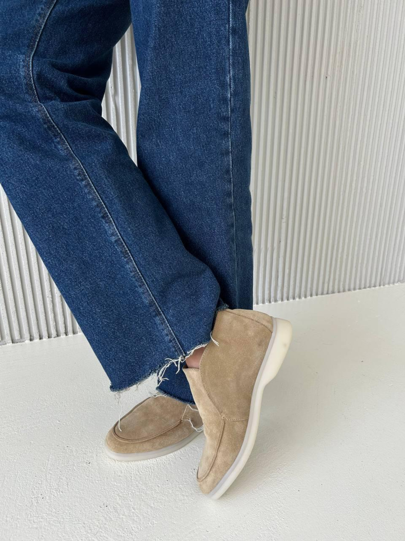 Женские высокие замшевые лоферы с кожаной подкладкой кемел (157/хилари2) модель P_160740-S37_164502 Фото