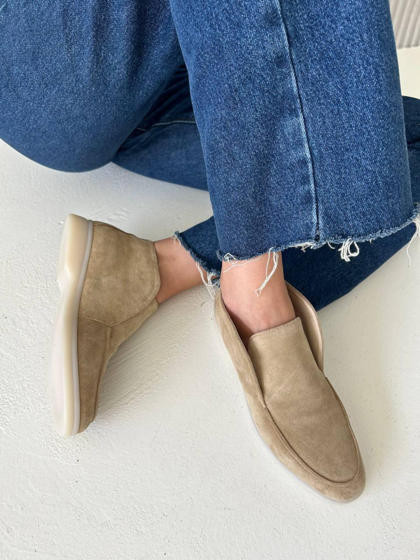 Женские высокие замшевые лоферы с кожаной подкладкой кемел (157/хилари2) модель P_160740-S37_164502 Фото