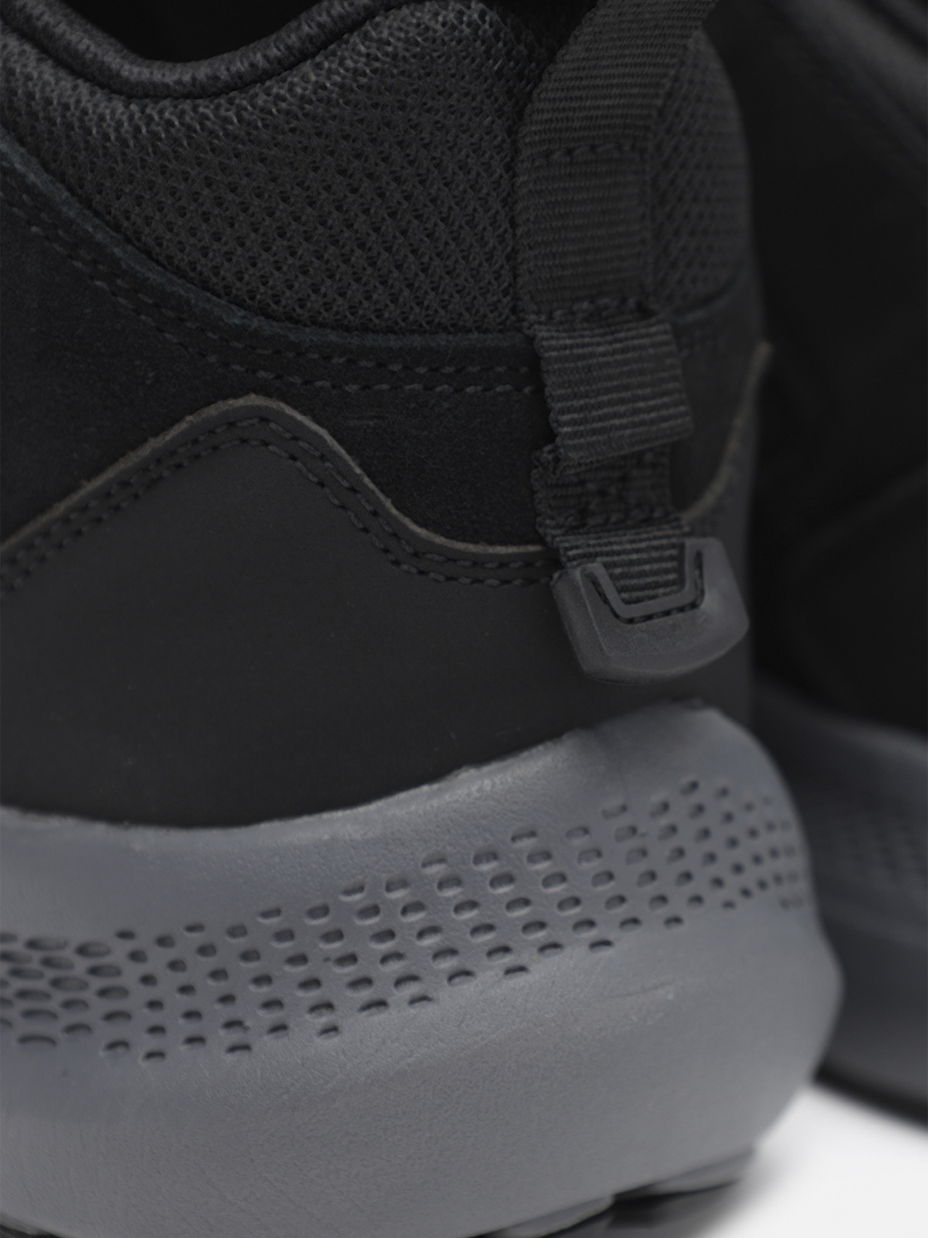 Кроссовки мужские  цвет черный ЦБ-00275517 модель ЦБ-00275517 Фото