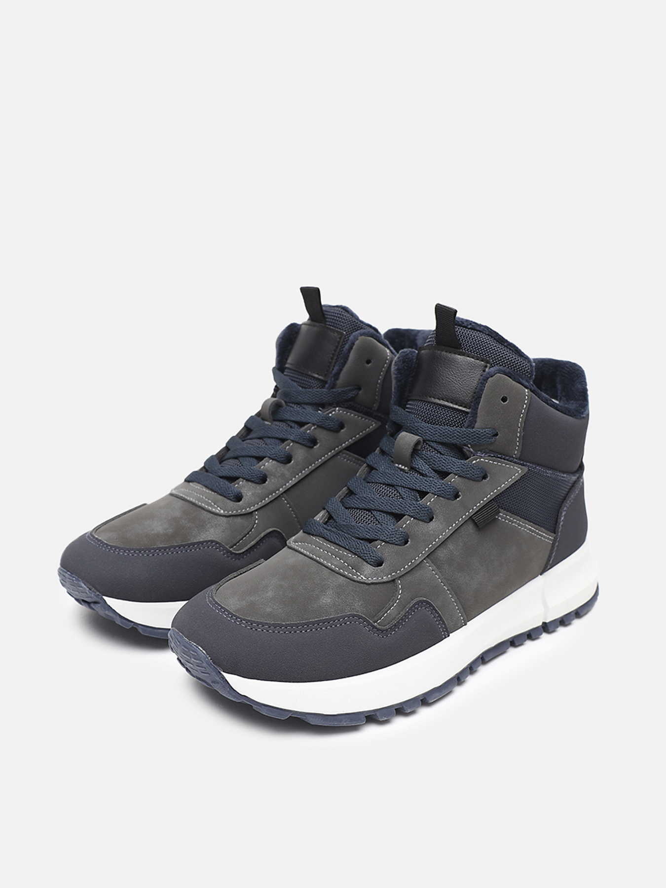 Кроссовки мужские  цвет серый ЦБ-00275532 модель ЦБ-00275532 Фото