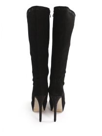 Женские замшевые сапоги на каблуке модель D9296-Z1431-001A Фото