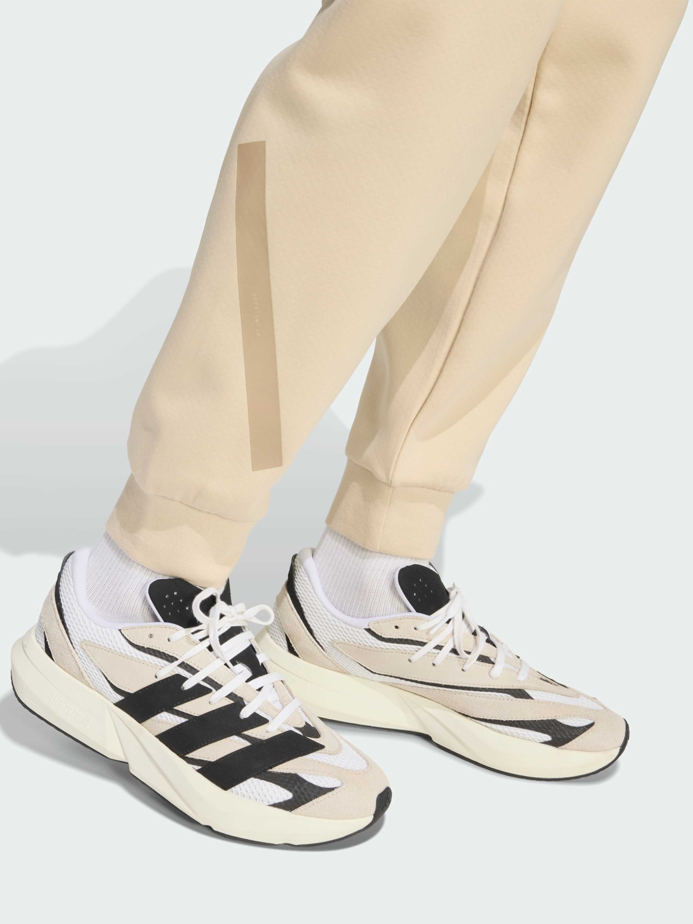 Спортивные брюки New adidas Z.N.E. модель KE4684 Фото