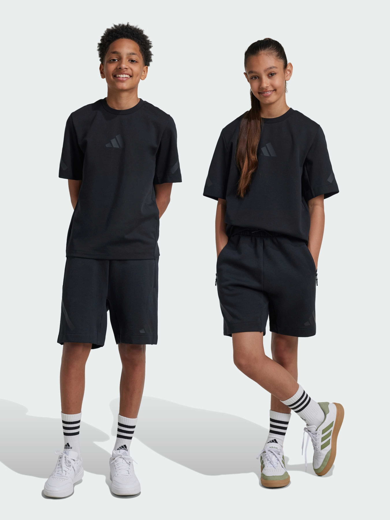 Повседневные шорты Adidas ZNE модель JF2496 Повседневные шорты Adidas ZNE модель JF2496 Фото