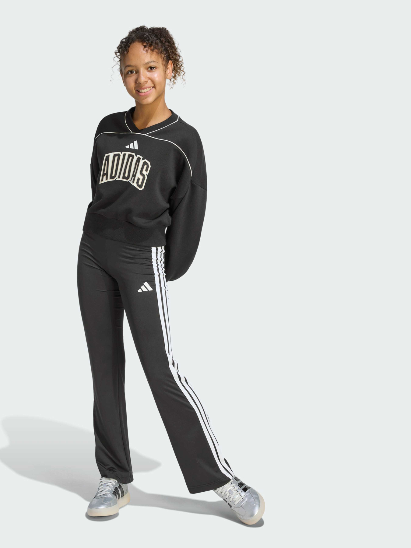 Свитшот Adidas модель KB7029 Свитшот Adidas модель KB7029 Фото