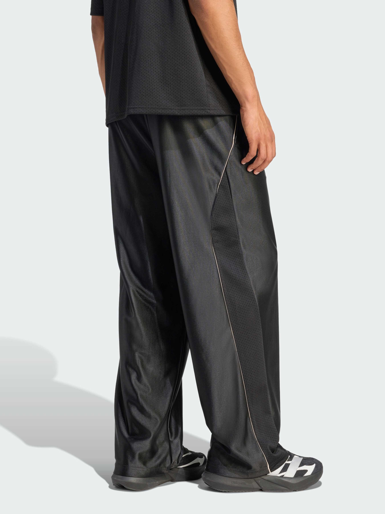 Повсякденні штани Adidas модель JZ6848 Фото