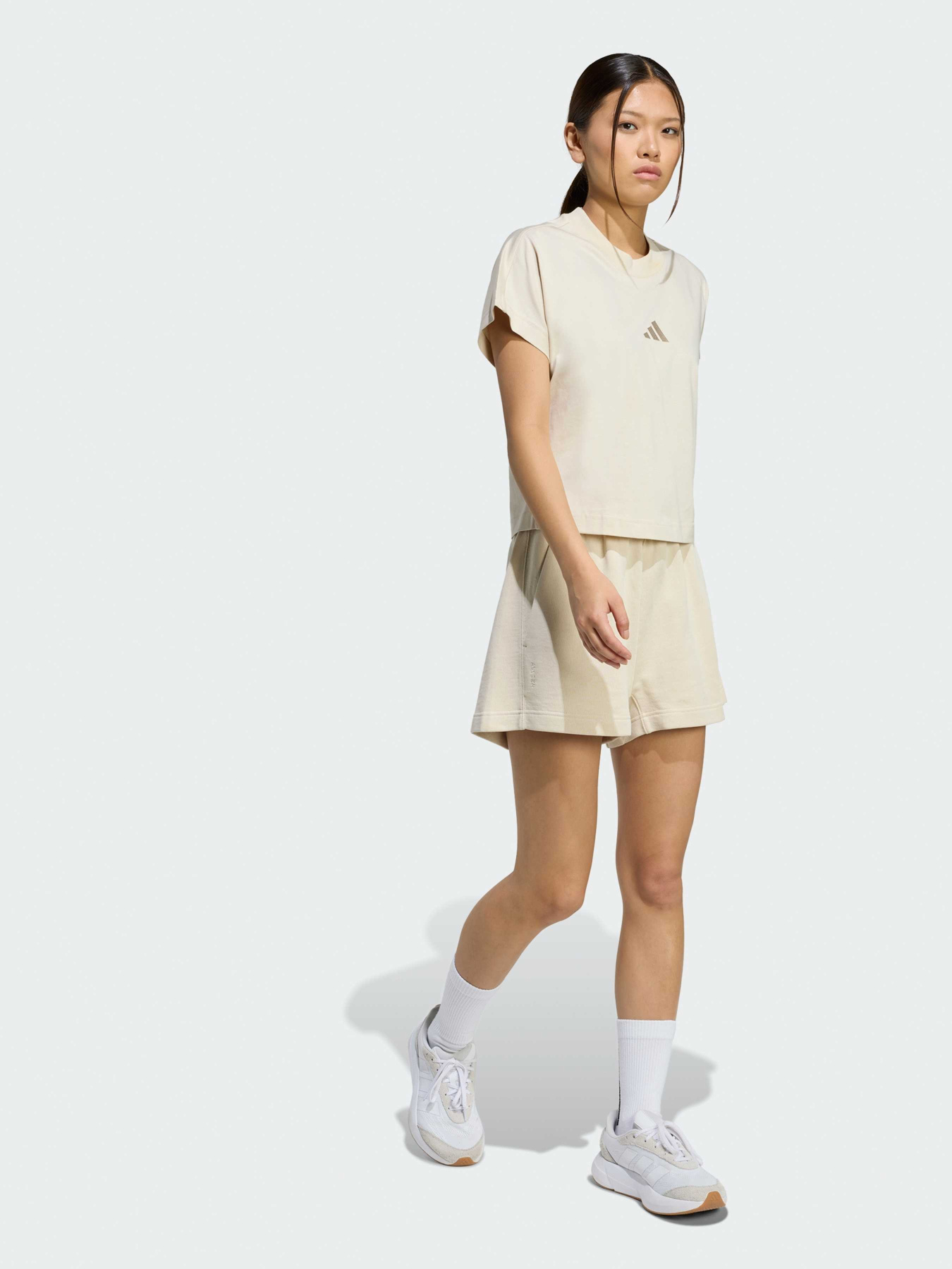 Футболка Adidas модель JY7811 Футболка Adidas модель JY7811 Фото