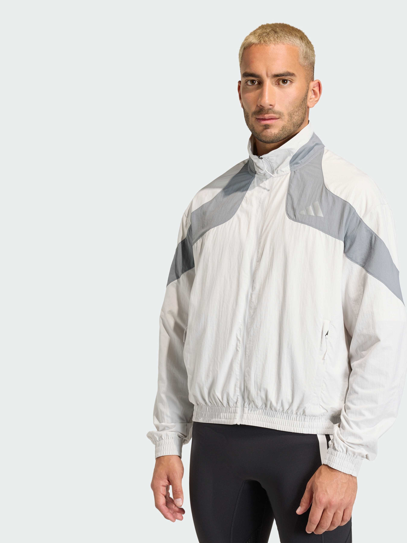 Ветровка Adidas модель JY7451 Ветровка Adidas модель JY7451 Фото