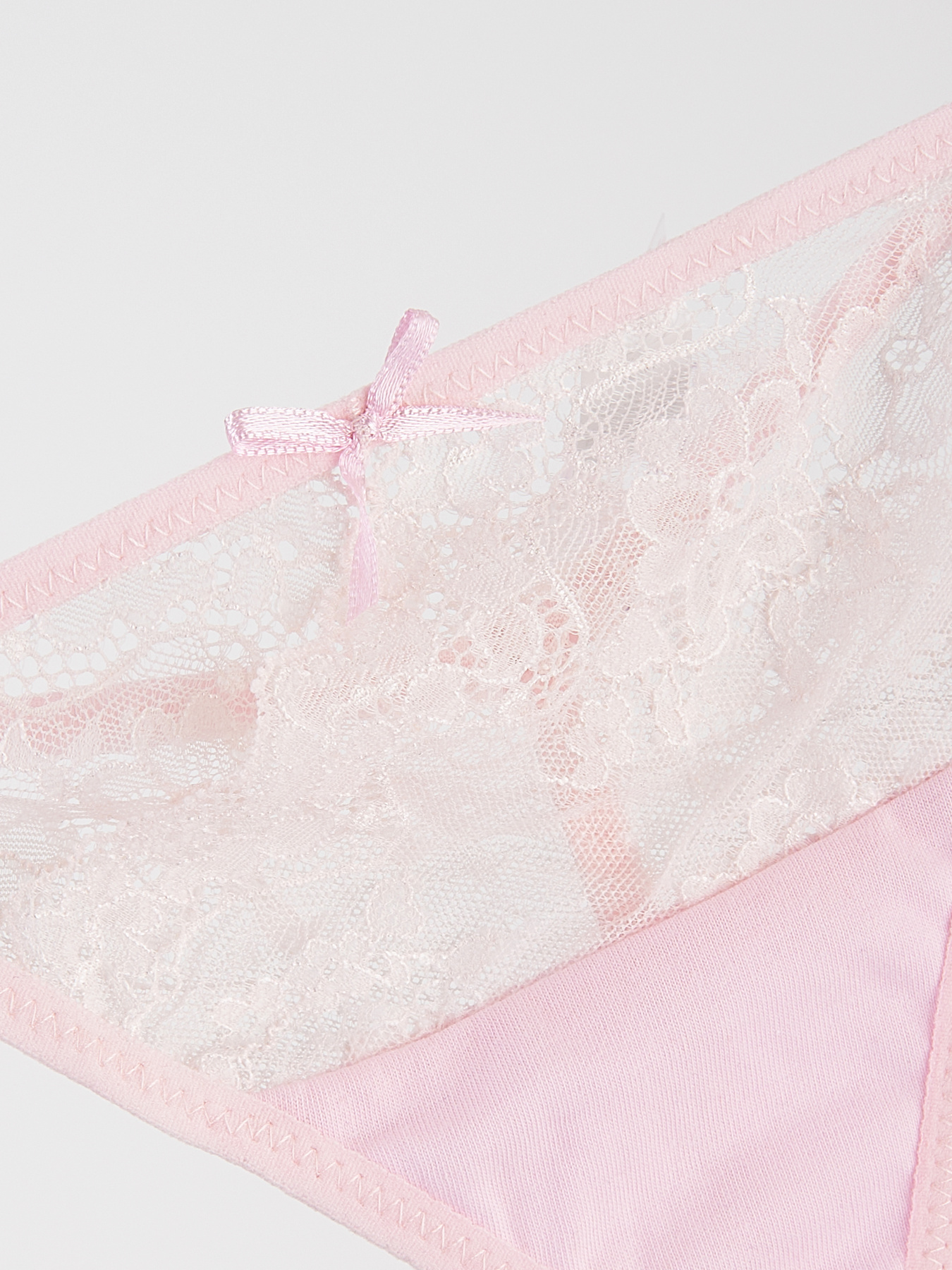 Труси-стрінг модель F20015_04 Фото