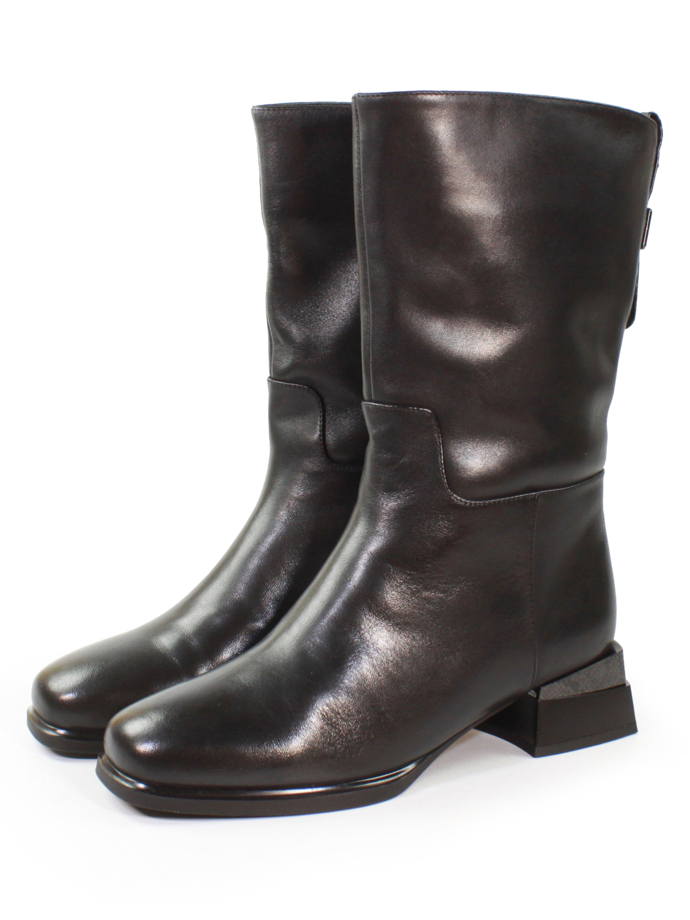 Женские кожаные сапоги с акцентом на элегантность и комфорт модель B90-D600-ТЗ1015 Женские кожаные сапоги с акцентом на элегантность и комфорт модель B90-D600-ТЗ1015 Фото